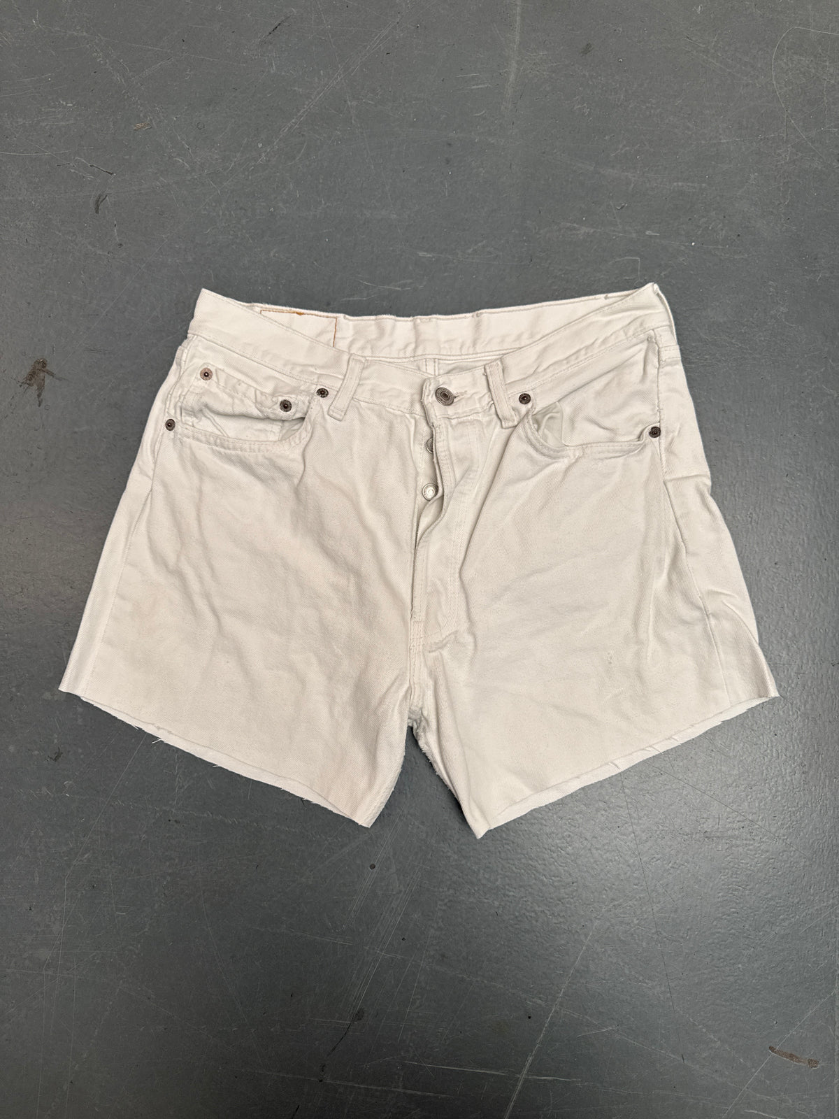 Vintage Levis Cut Off Denim Shorts - 90s Made - W 30 - SH1307