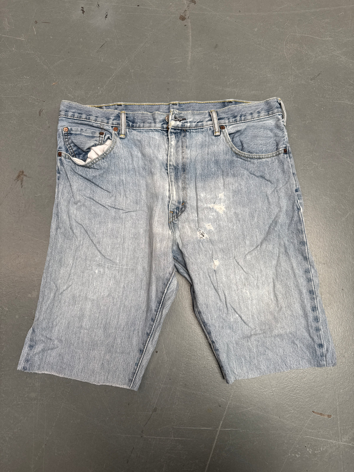 Vintage Levis Cut Off Denim Shorts - 90s Made - W 38 - SH1308