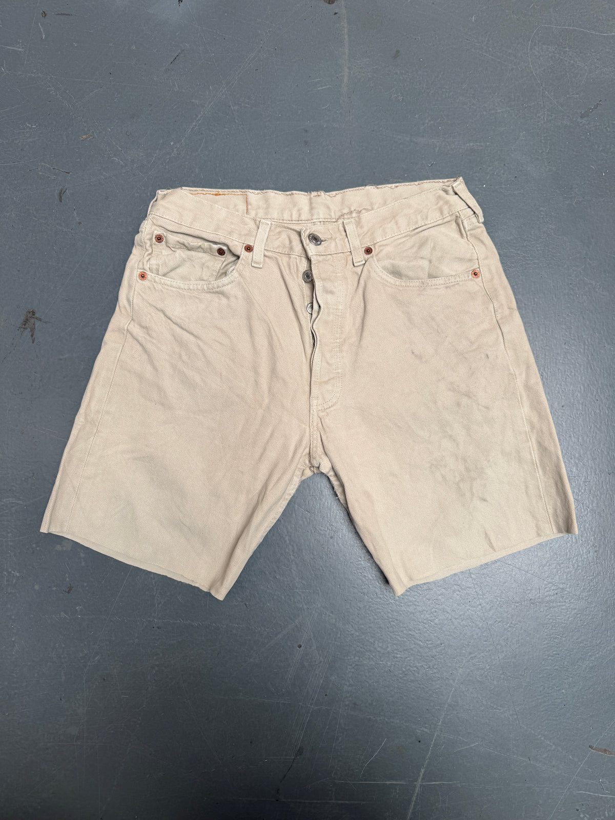 Vintage Levis Cut Off Denim Shorts - 90s Made - W 28 - SH1312