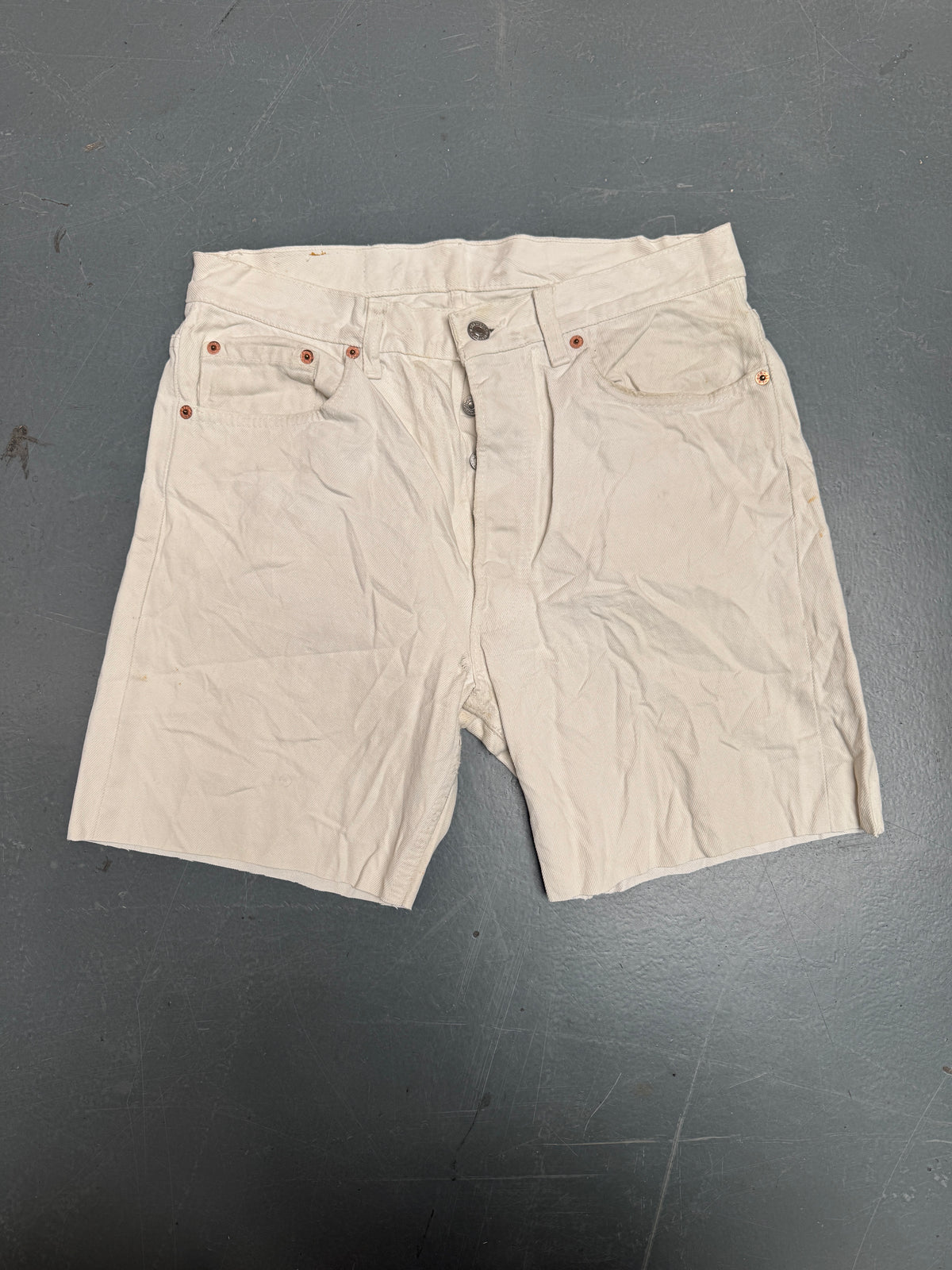 Vintage Levis Cut Off Denim Shorts - 90s Made - W 30 - SH1314
