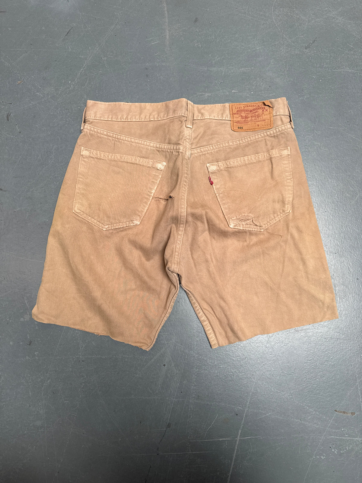 Vintage Levis Cut Off Denim Shorts - 90s Made - W 32 - SH1315