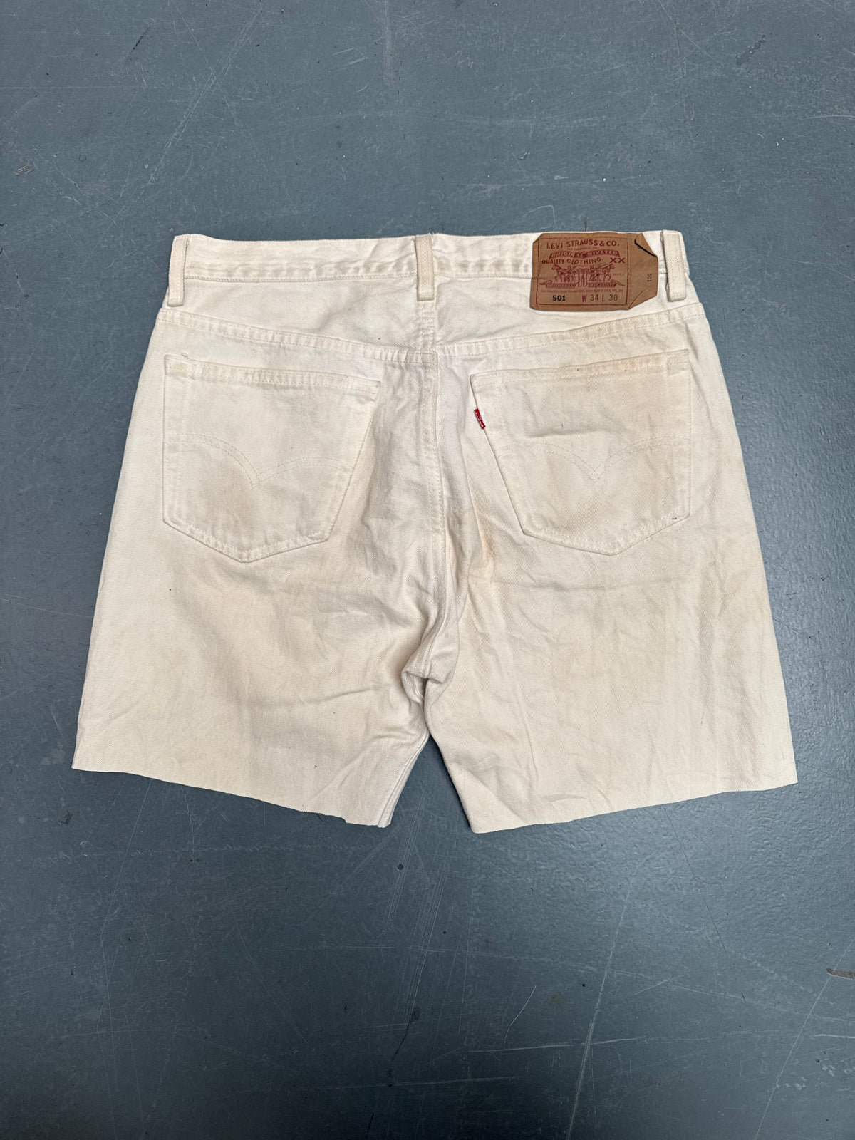 Vintage Levis Cut Off Denim Shorts - 90s Made - W 31 - SH1318