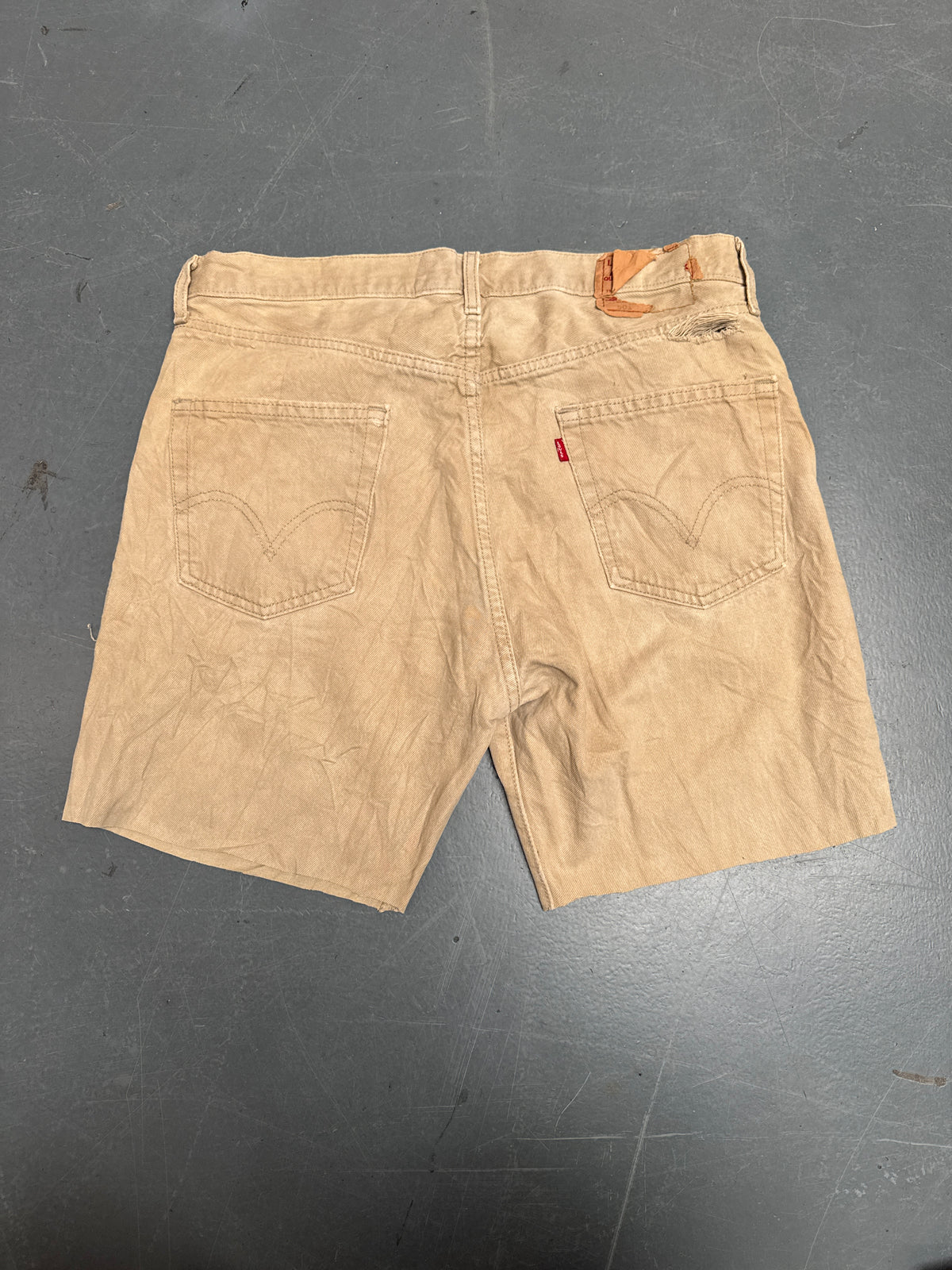 Vintage Levis Cut Off Denim Shorts - 90s Made - W 34 - SH1321