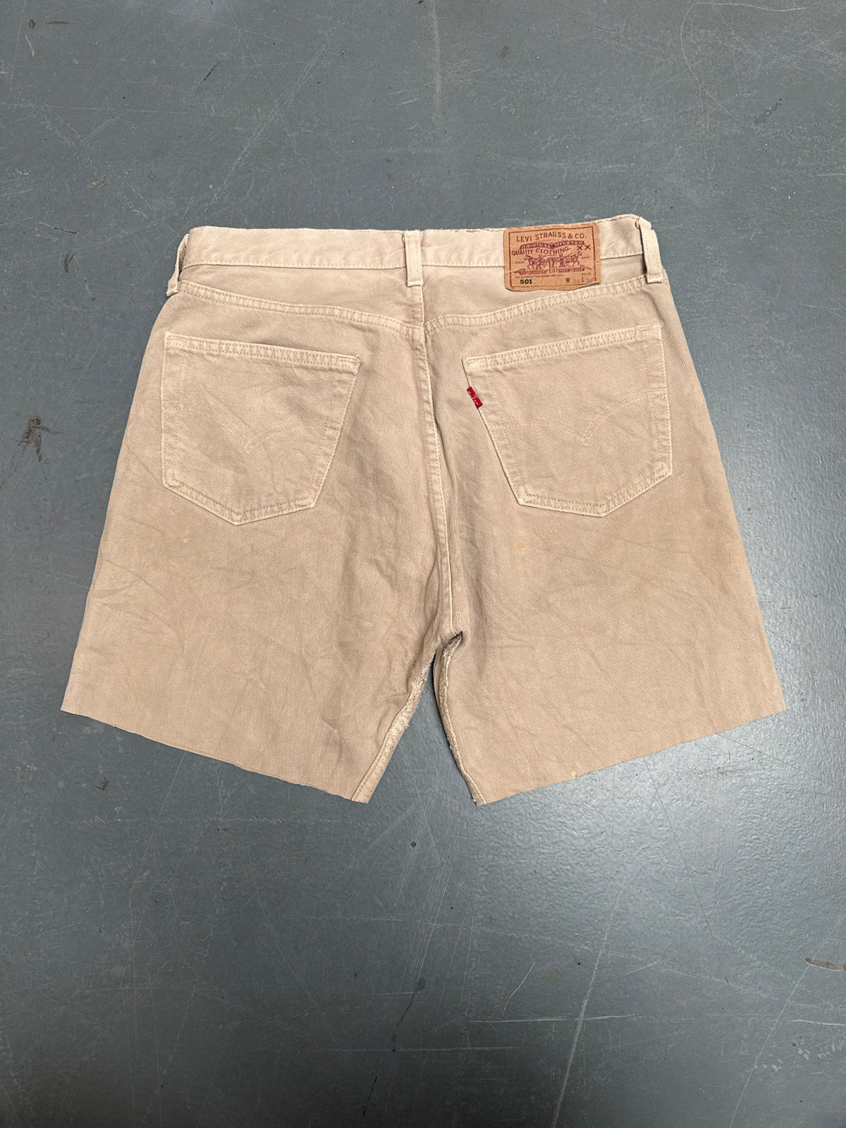 Vintage Levis Cut Off Denim Shorts - 90s Made - W 32 - SH1322