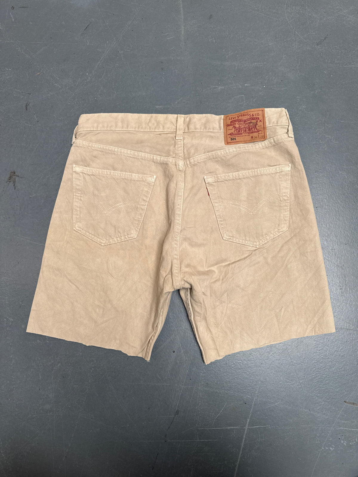 Vintage Levis Cut Off Denim Shorts - 90s Made - W 32 - SH1323