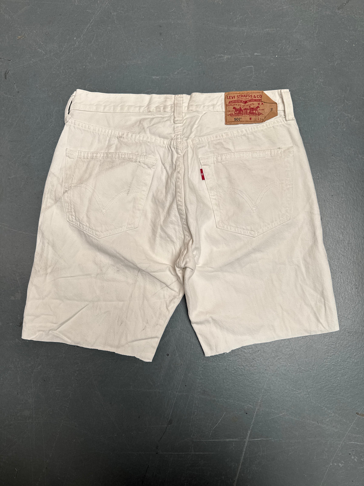Vintage Levis Cut Off Denim Shorts - 90s Made - W 30 - SH1326