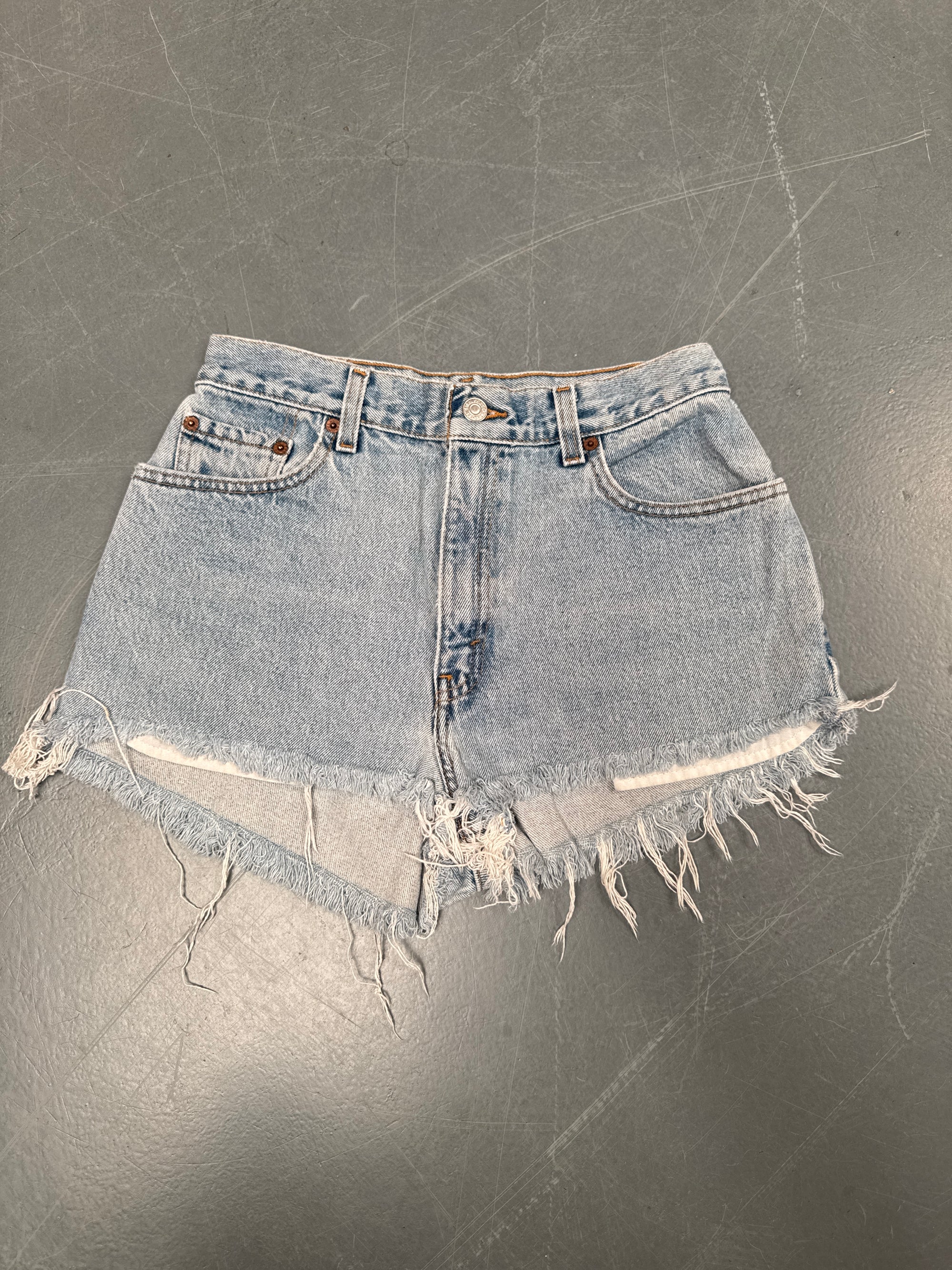 Vintage Ladies Levis Cut Off Denim Shorts - 90s Made - W 26 - SH156