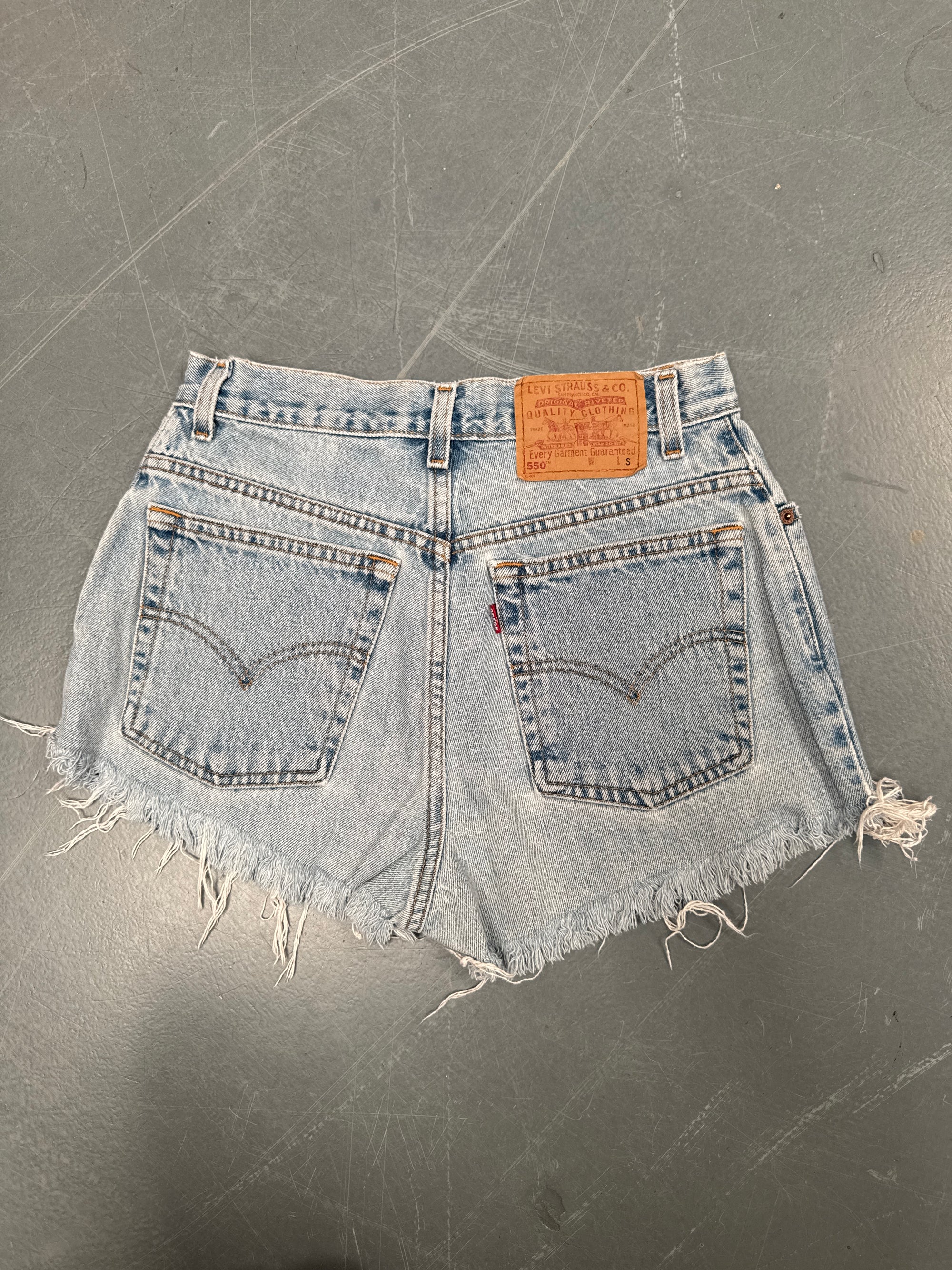Vintage Ladies Levis Cut Off Denim Shorts - 90s Made - W 26 - SH156