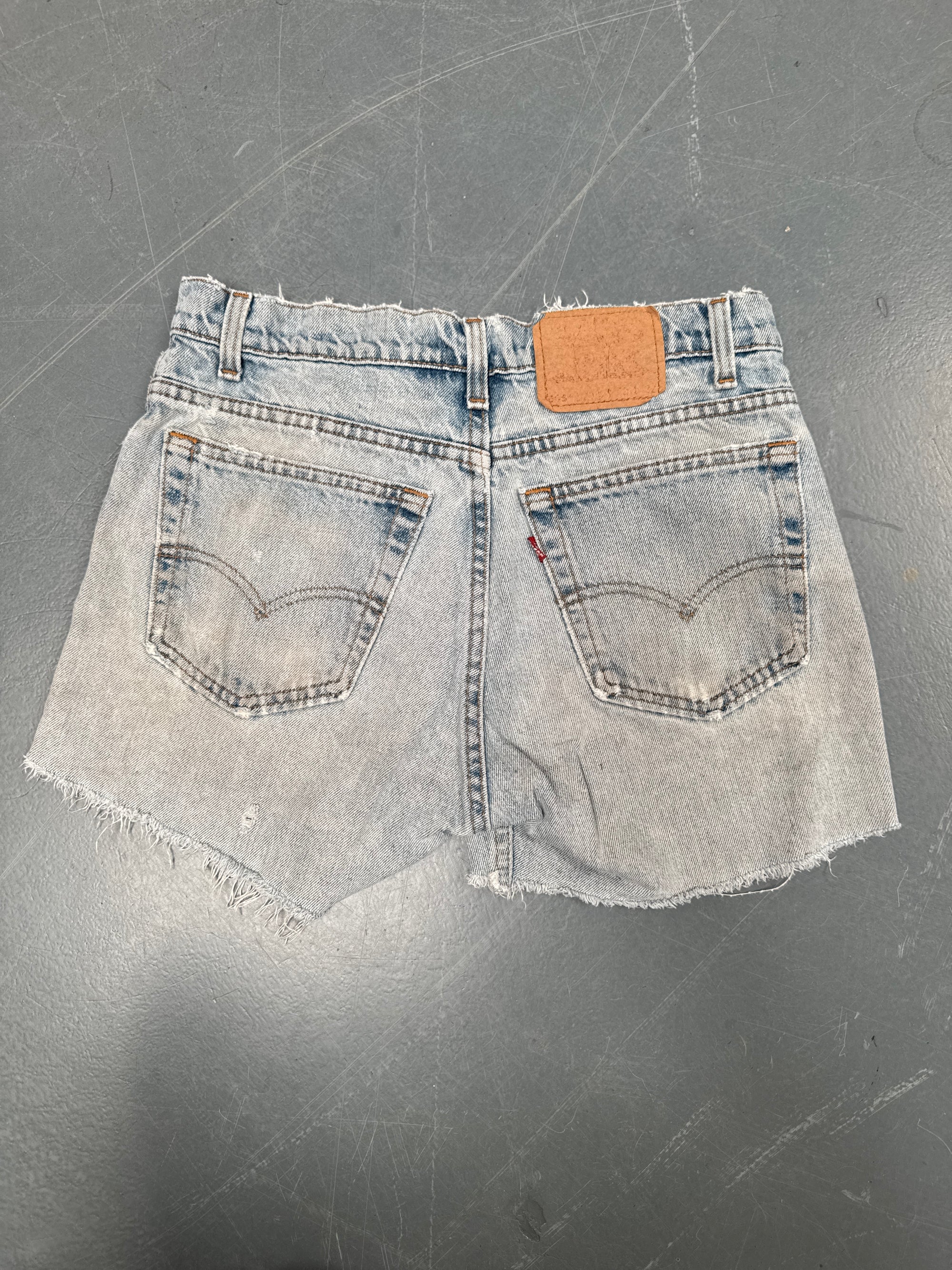 Vintage Ladies Levis Cut Off Denim Shorts - 90s Made - W 30 - SH157