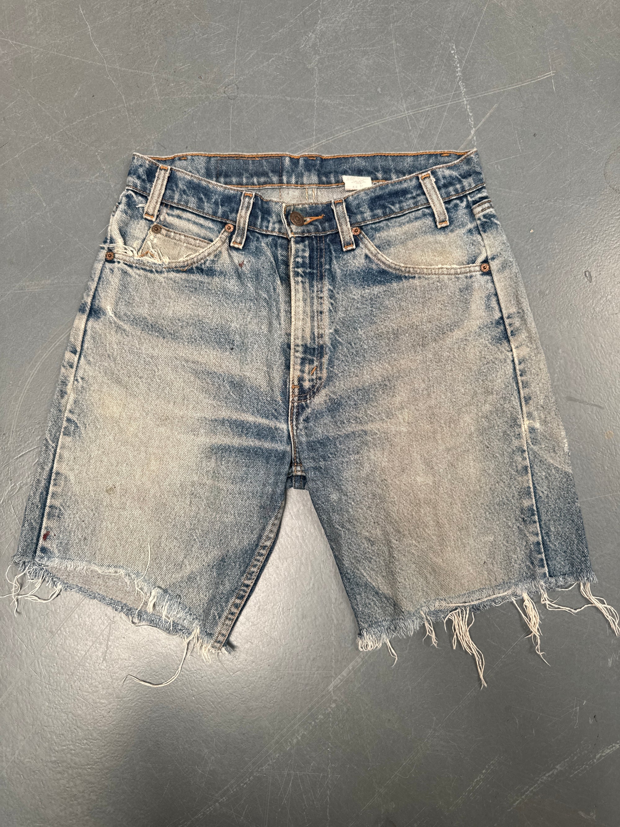 Vintage Ladies Levis Cut Off Denim Shorts - 90s Made - W 31 - SH165