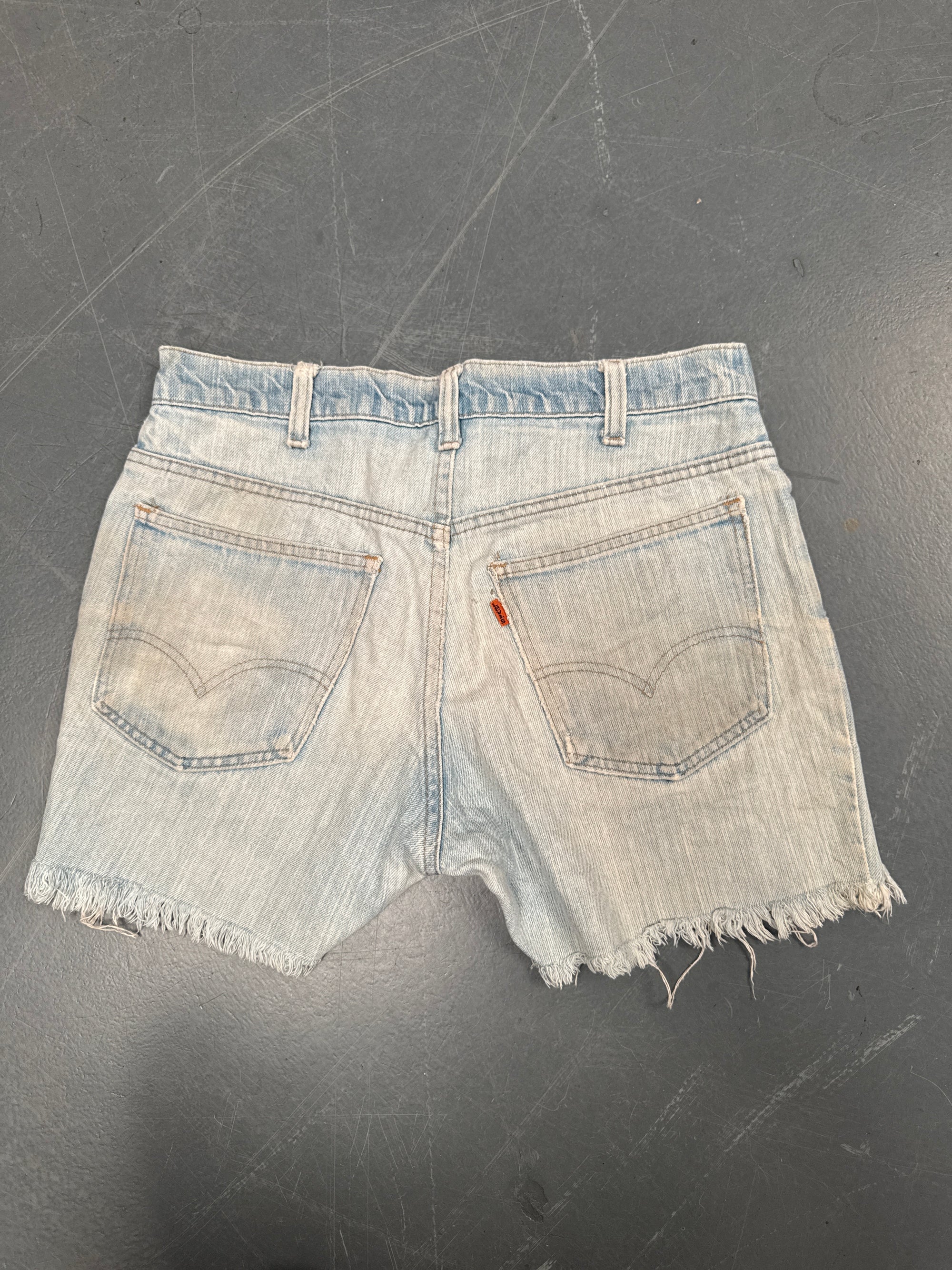 Vintage Ladies Levis Cut Off Denim Shorts - 90s Made - W 30 - SH167