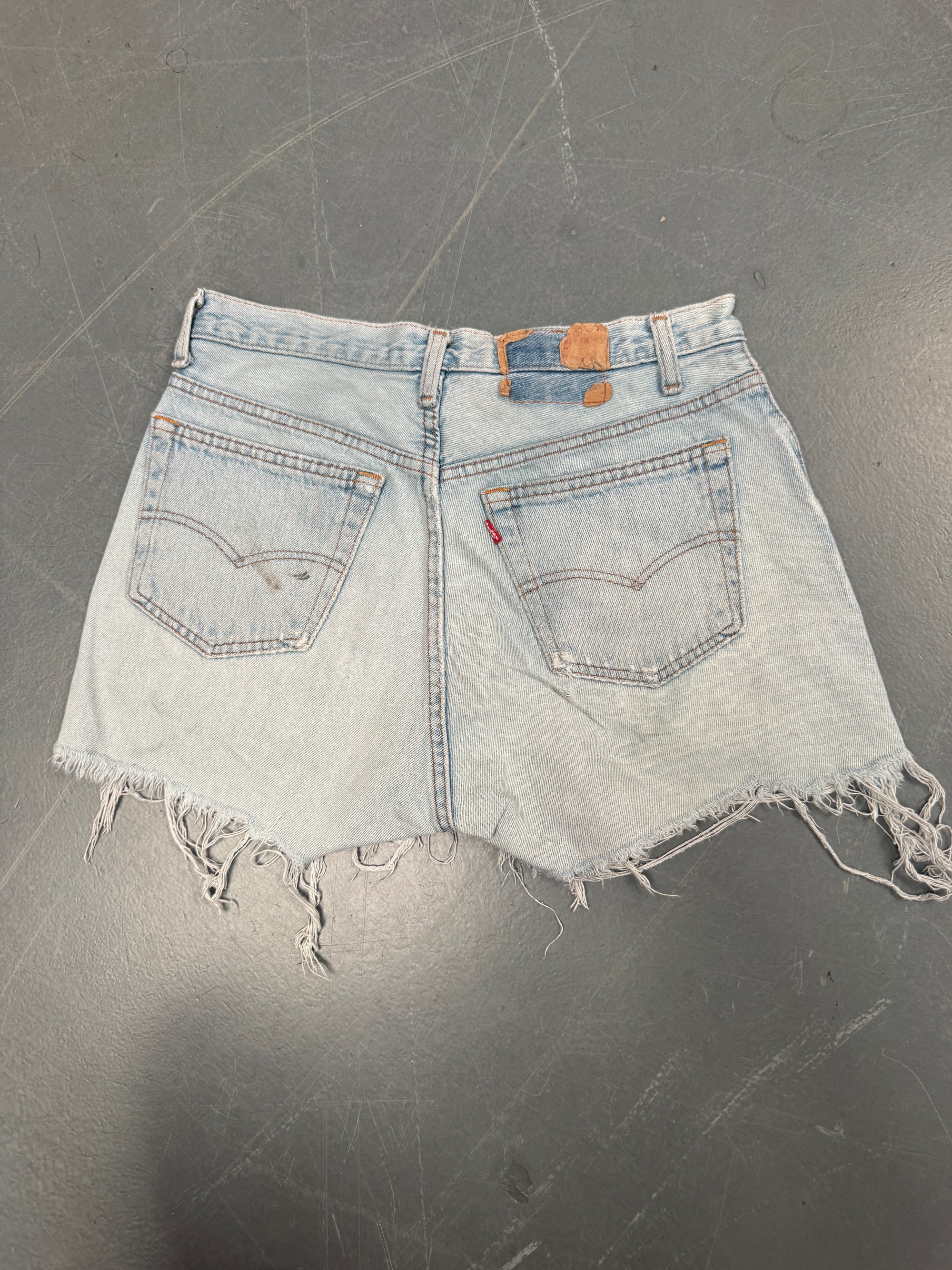 Vintage Ladies Levis Cut Off Denim Shorts - 90s Made - W 34 - SH177