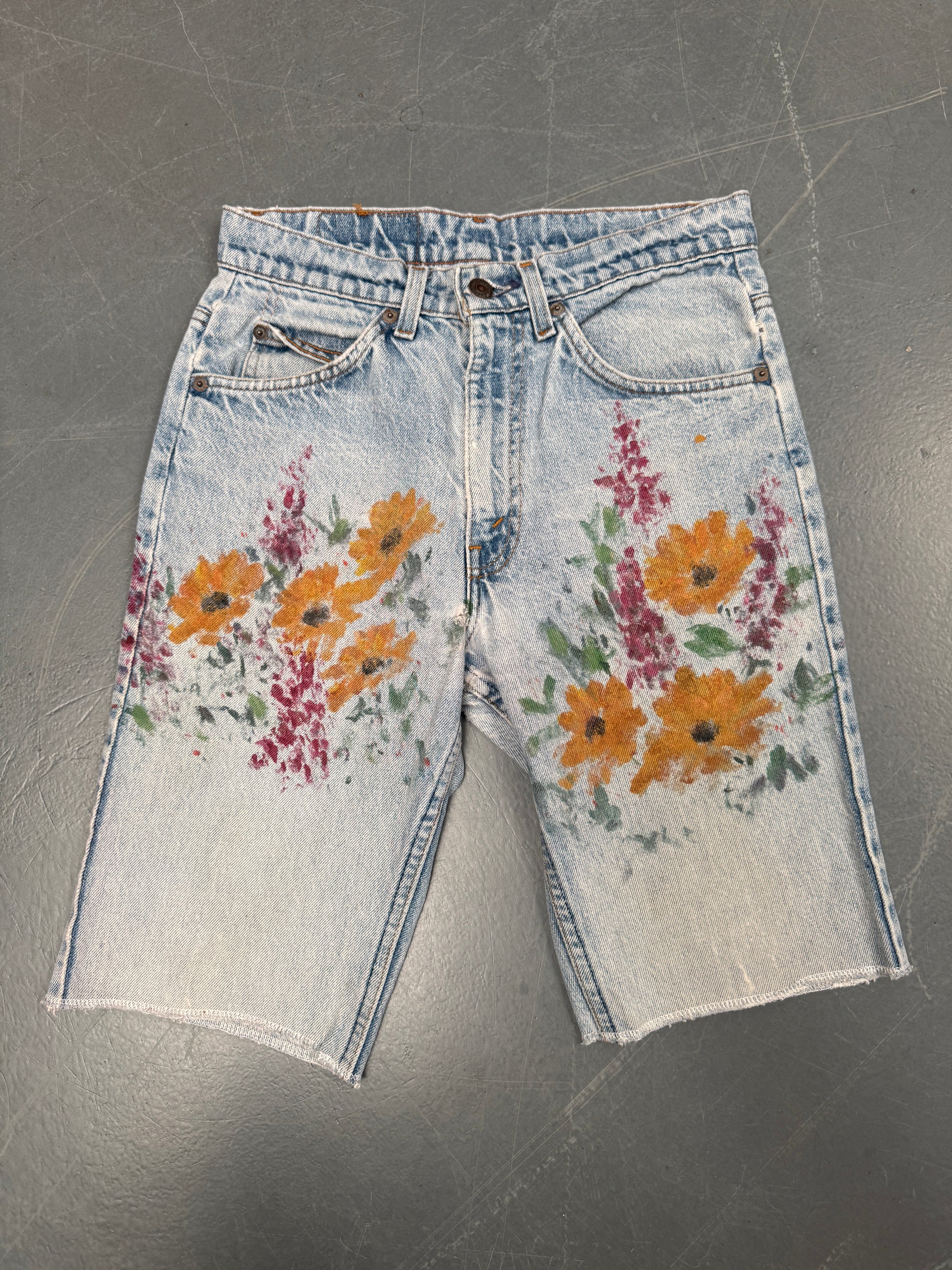 Vintage Ladies Levis Cut Off Denim Shorts - 90s Made - W 28 - SH178