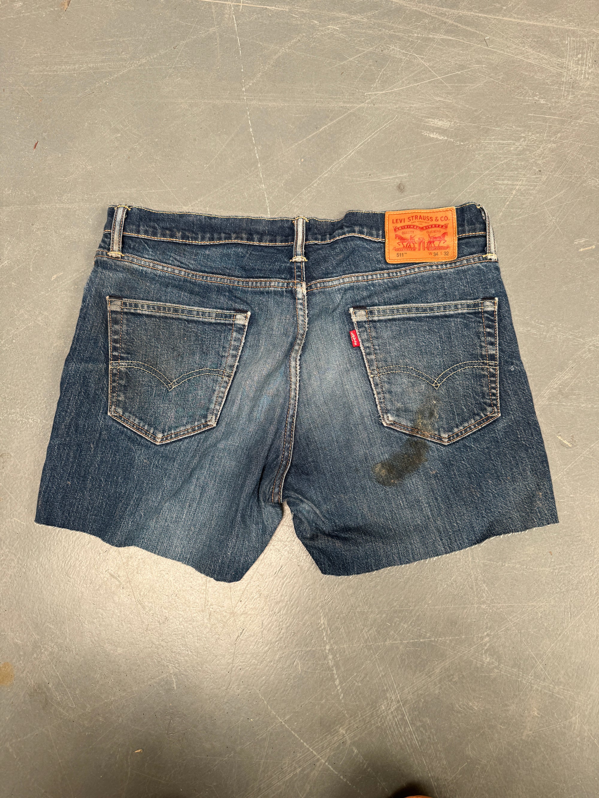 Vintage Ladies Levis Cut Off Denim Shorts - 90s Made - W 34 - SH182