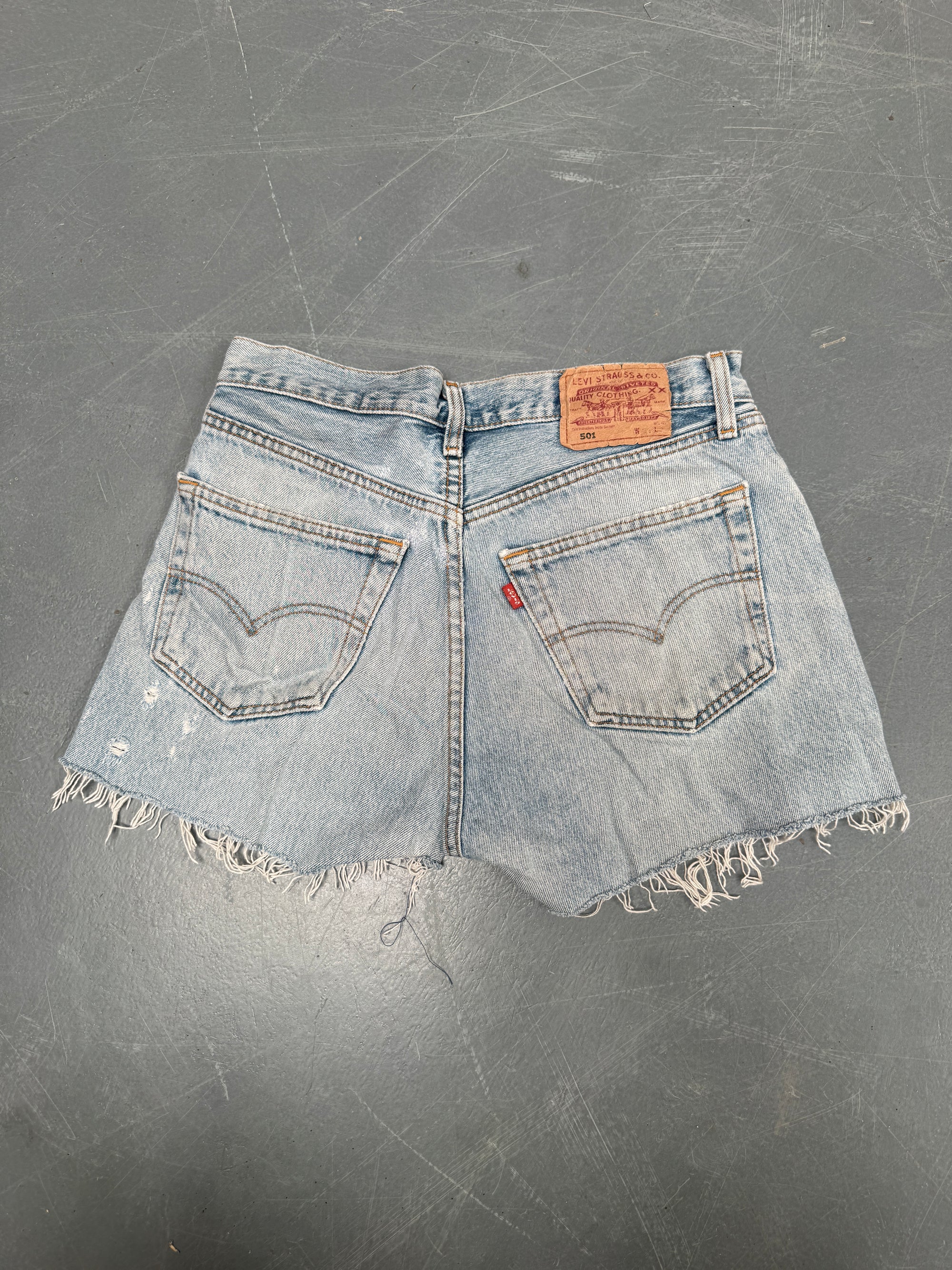 Vintage Ladies Levis Cut Off Denim Shorts - 90s Made - W 28 - SH185