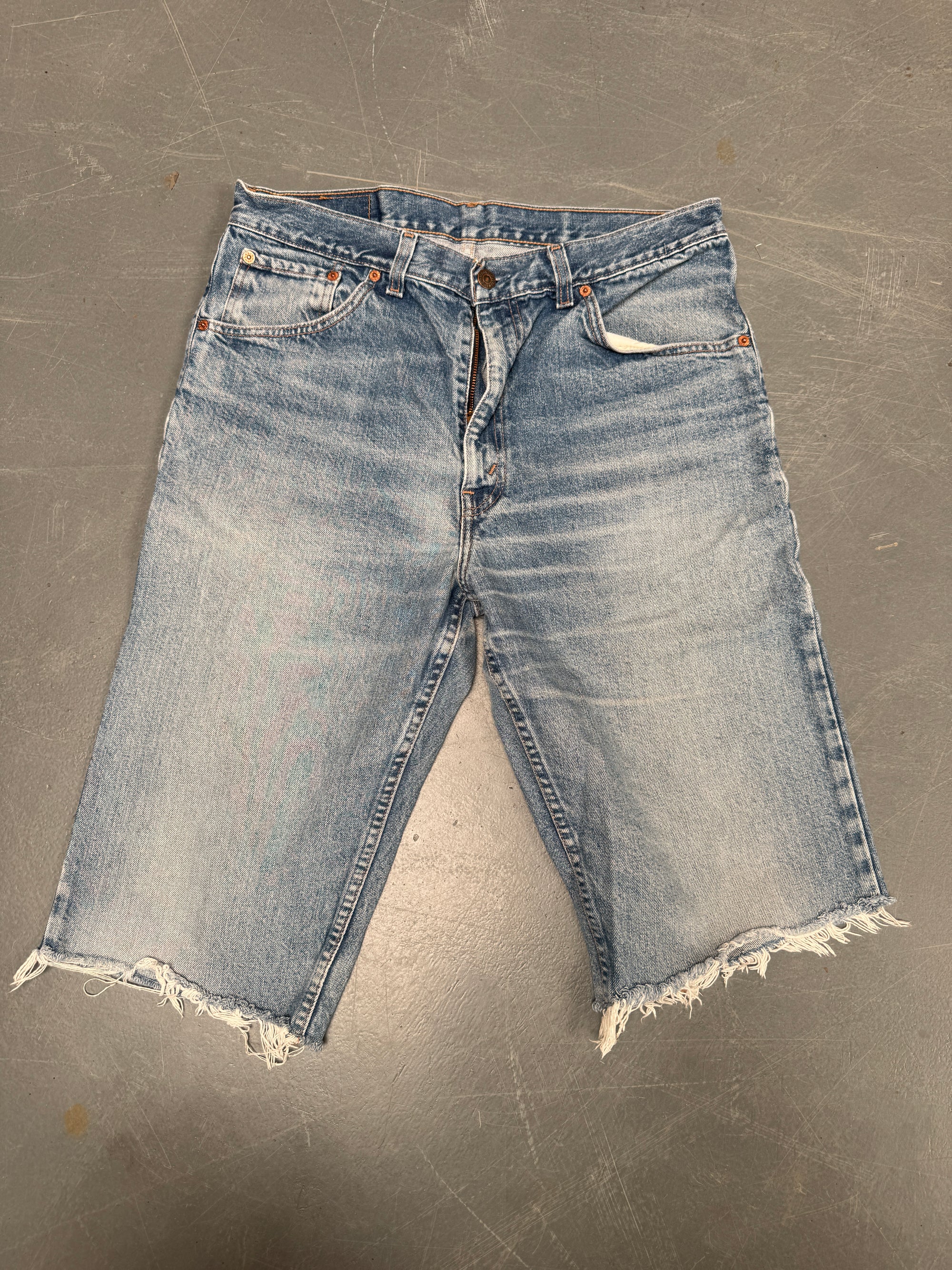 Vintage Ladies Levis Cut Off Denim Shorts - 90s Made - W 34 - SH194