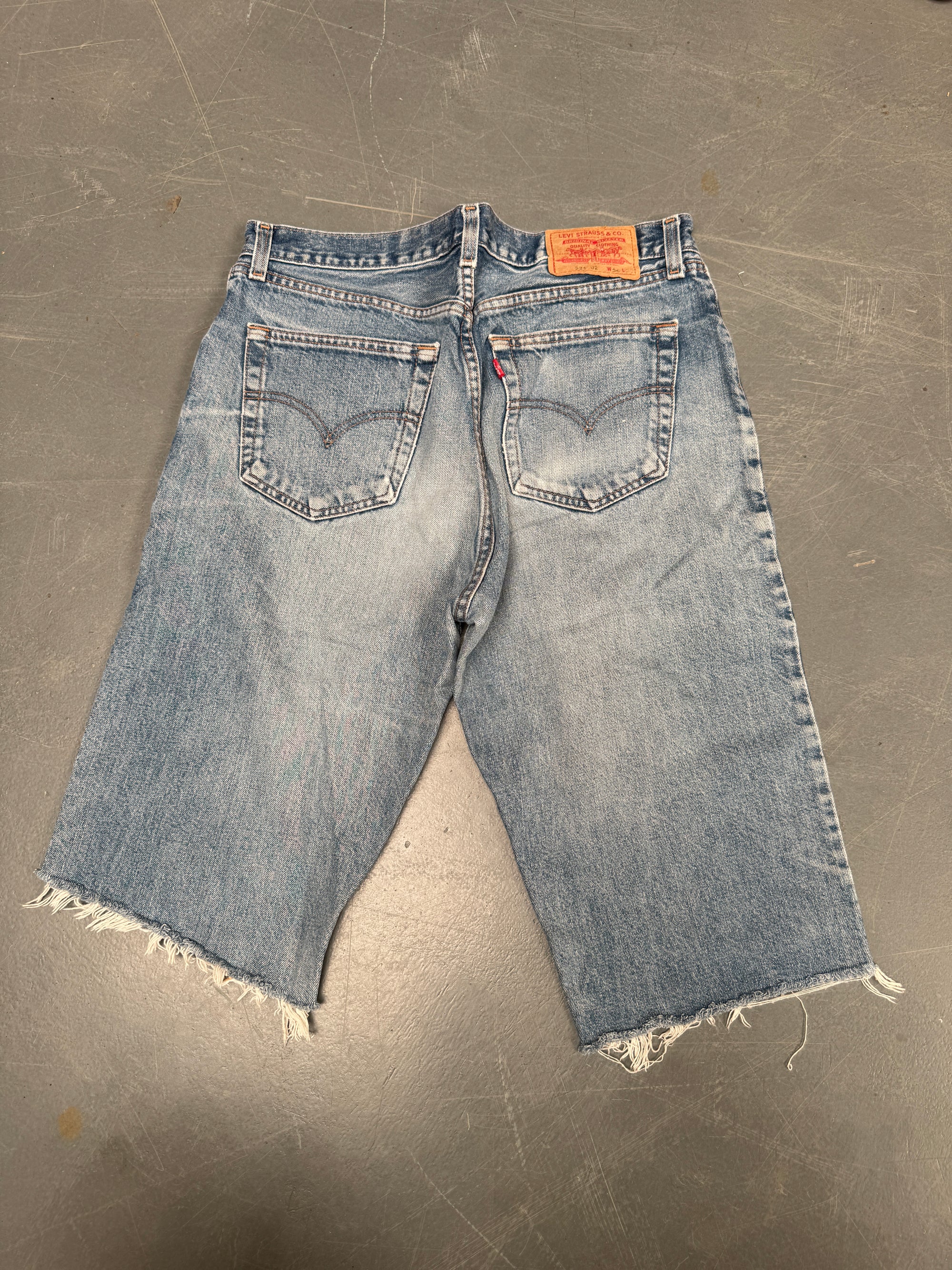 Vintage Ladies Levis Cut Off Denim Shorts - 90s Made - W 34 - SH194