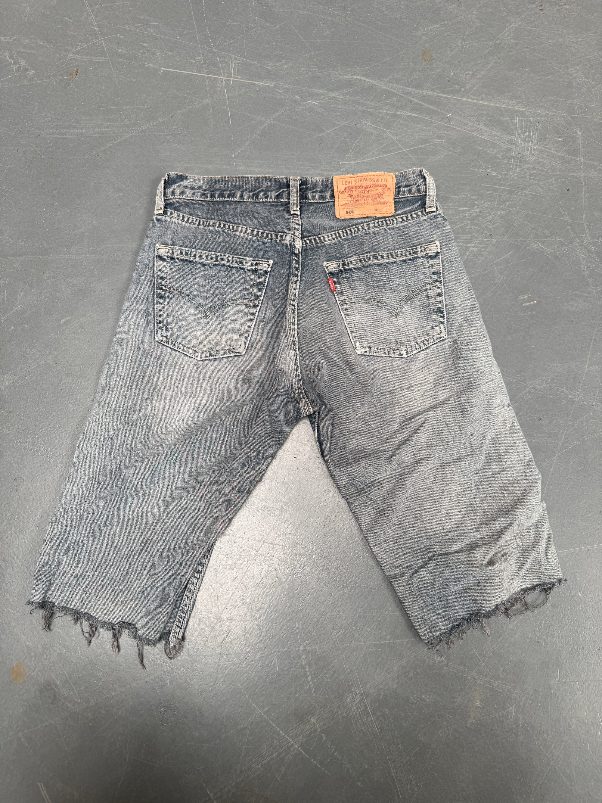 Vintage Ladies Levis Cut Off Denim Shorts - 90s Made - W 28 - SH198