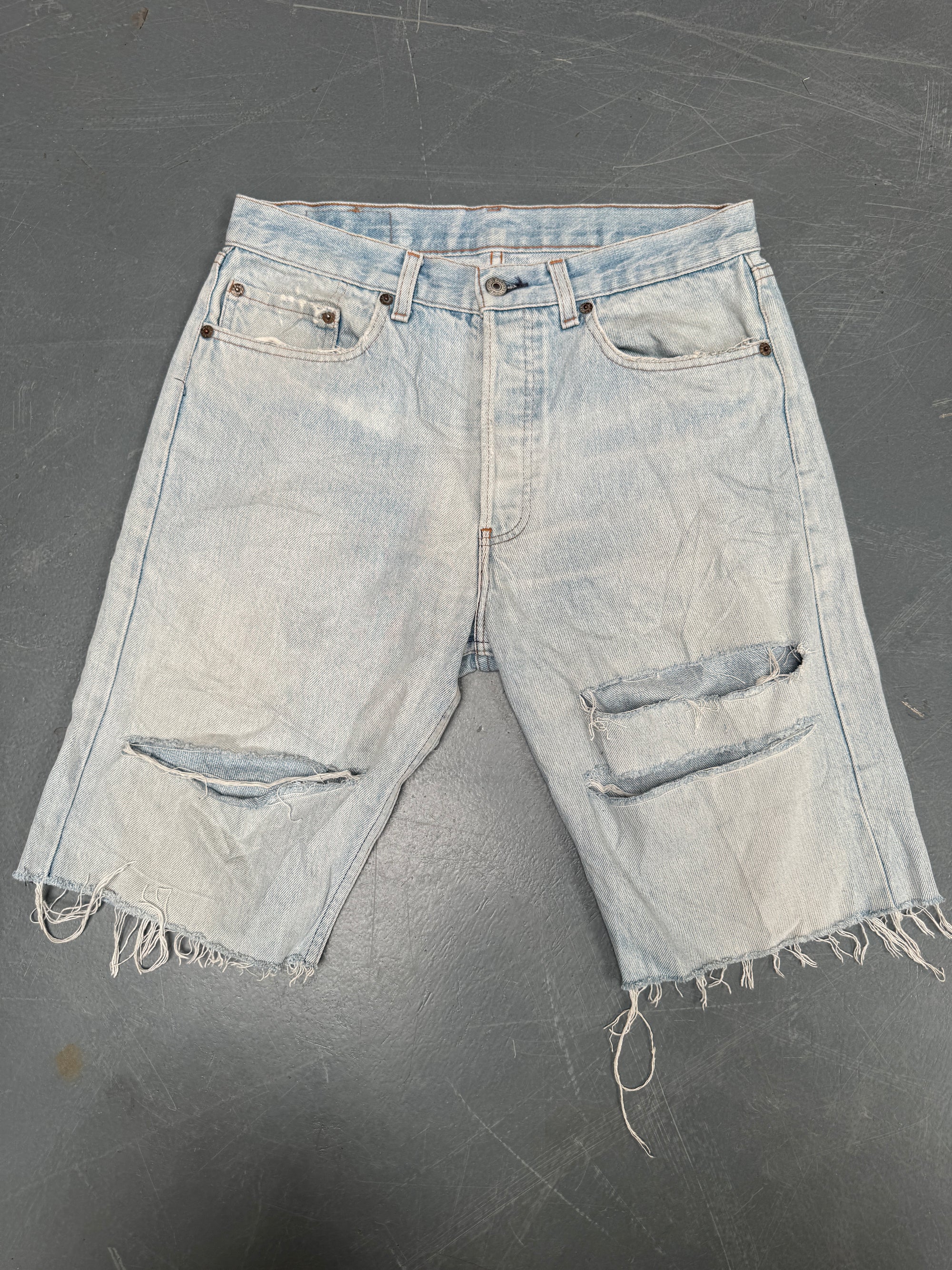 Vintage Ladies Levis Cut Off Denim Shorts - 90s Made - W 30 - SH199