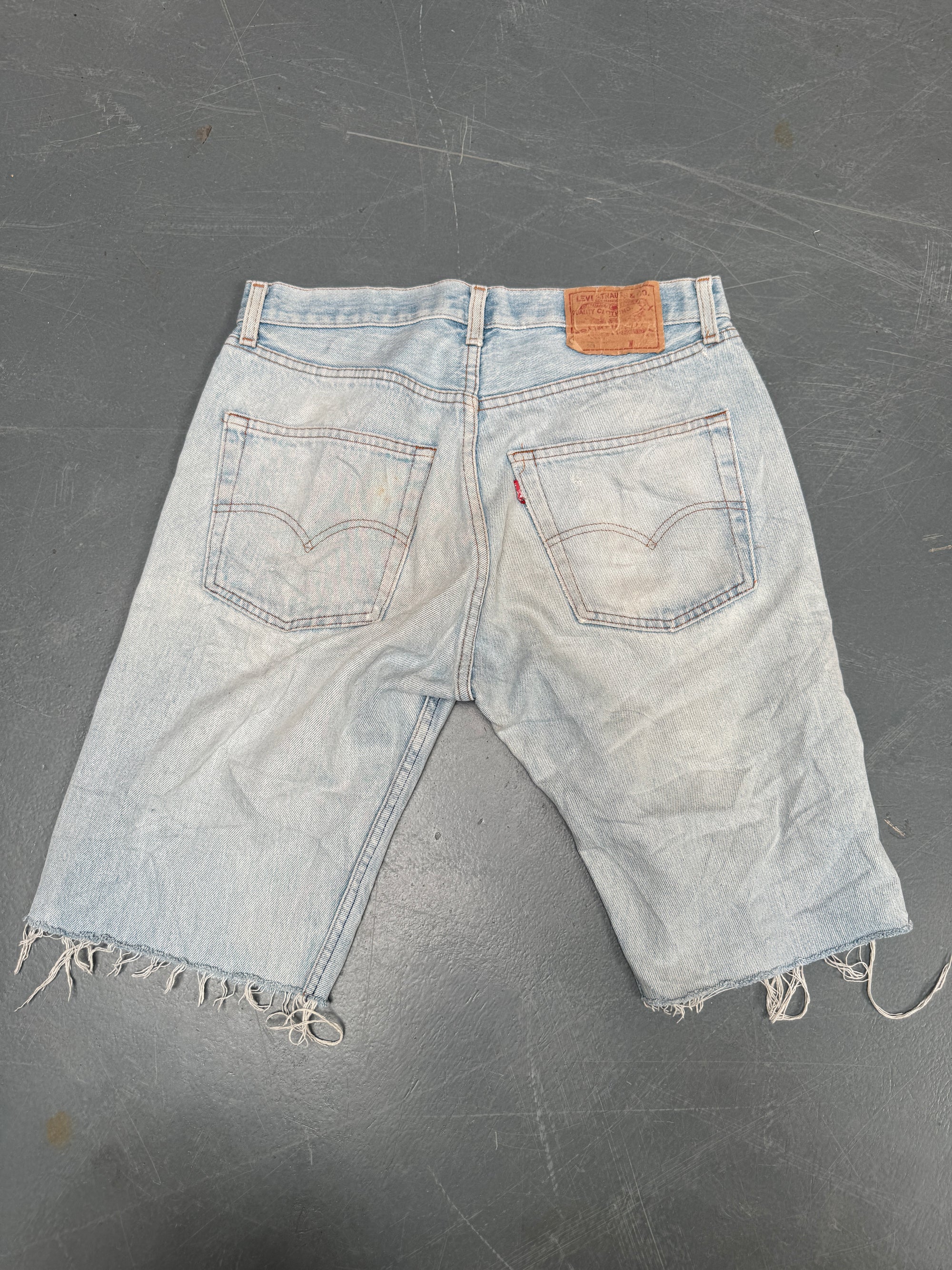 Vintage Ladies Levis Cut Off Denim Shorts - 90s Made - W 30 - SH199