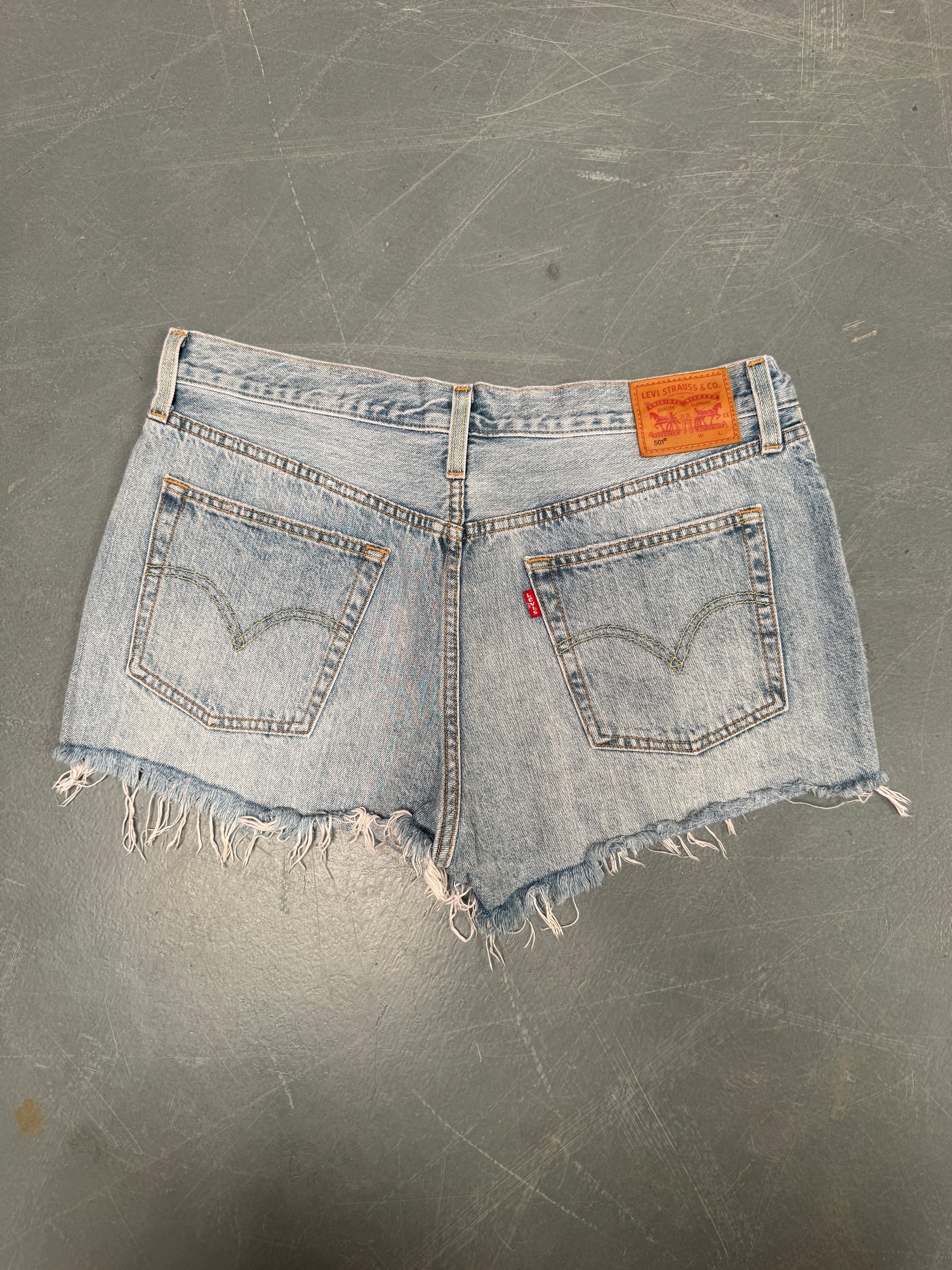 Vintage Ladies Levis Cut Off Denim Shorts - 90s Made - W 33 - SH200