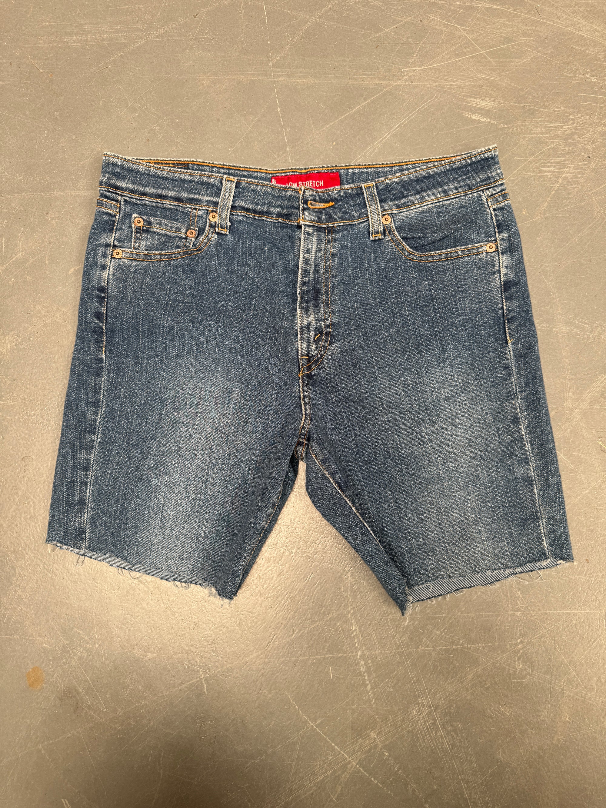 Vintage Ladies Levis Cut Off Denim Shorts - 90s Made - W 33 - SH202