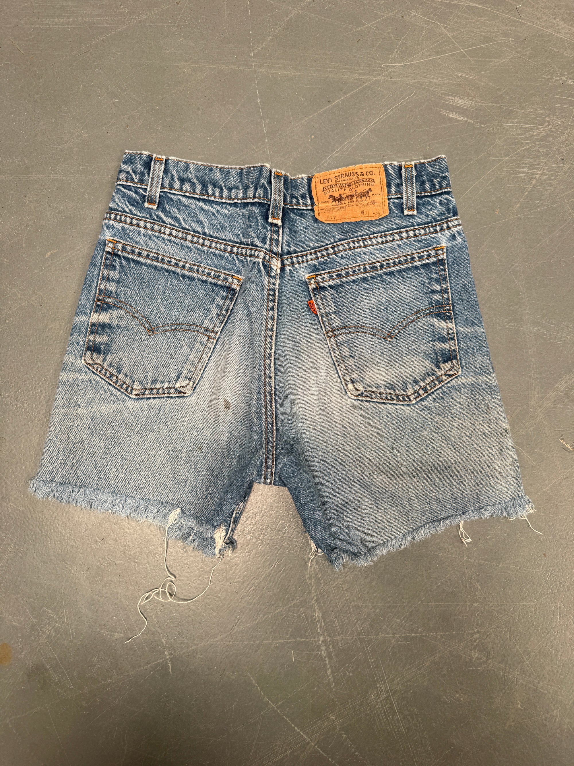Vintage Ladies Levis Cut Off Denim Shorts - 90s Made - W 28 - SH205