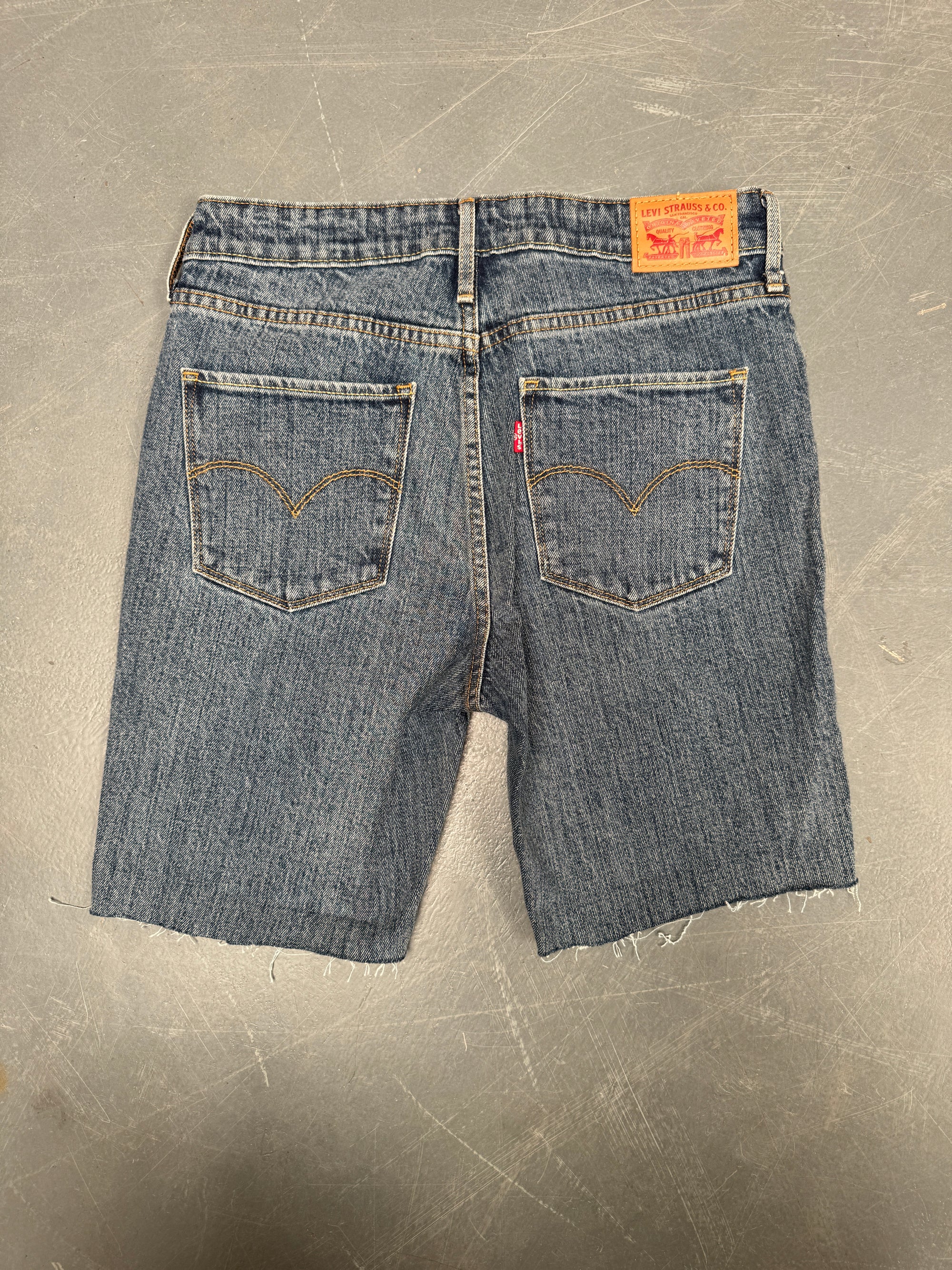 Vintage Ladies Levis Cut Off Denim Shorts - 90s Made - W 29 - SH206