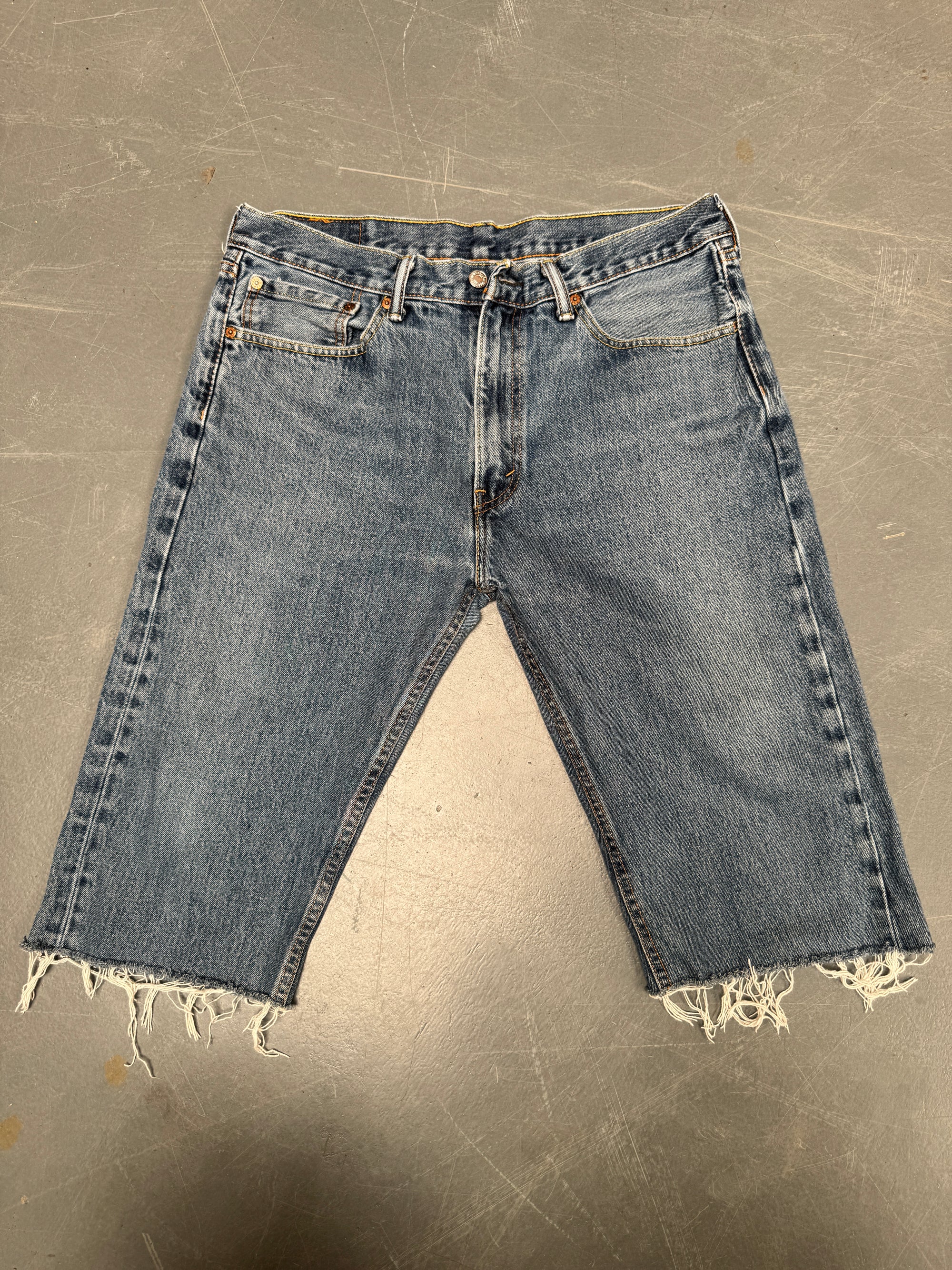 Vintage Ladies Levis Cut Off Denim Shorts - 90s Made - W 34 - SH207