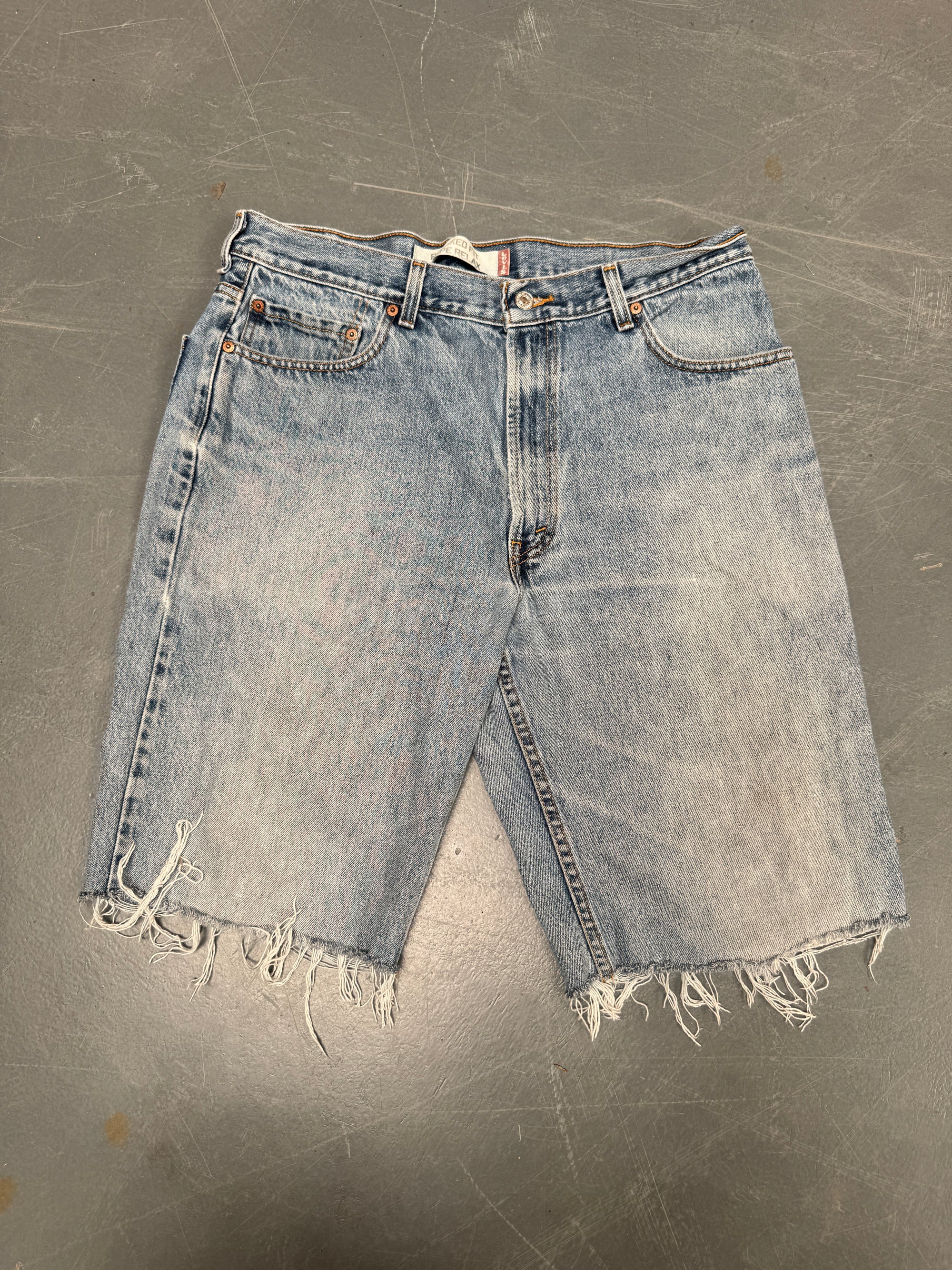 Vintage Ladies Levis Cut Off Denim Shorts - 90s Made - W 34 - SH209