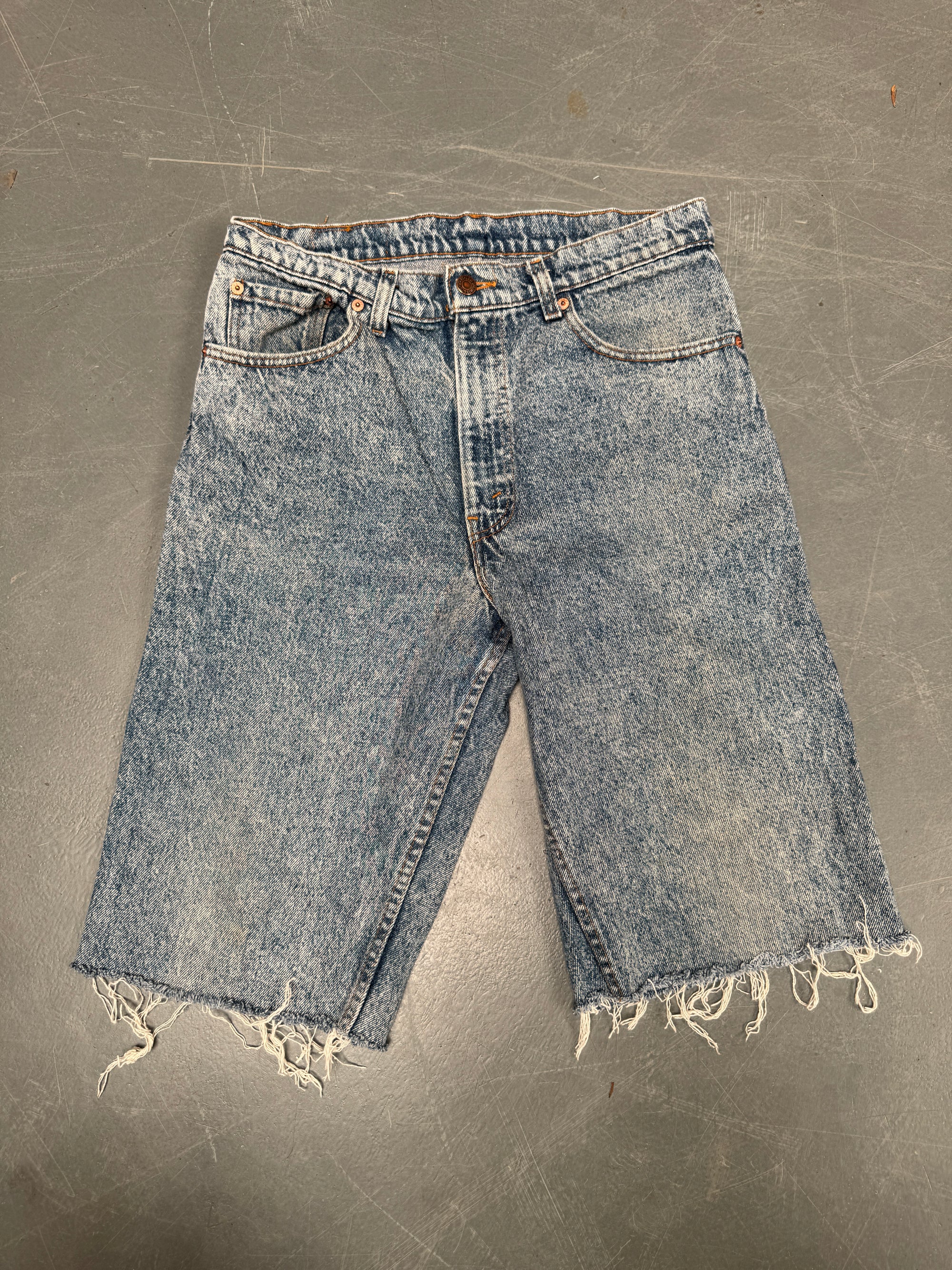 Vintage Ladies Levis Cut Off Denim Shorts - 90s Made - W 31 - SH210