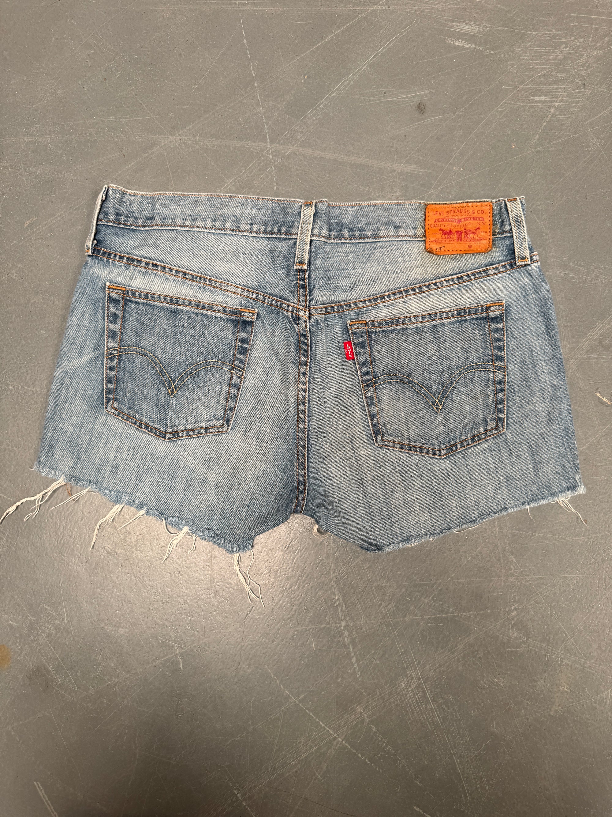 Vintage Ladies Levis Cut Off Denim Shorts - 90s Made - W 32 - SH211