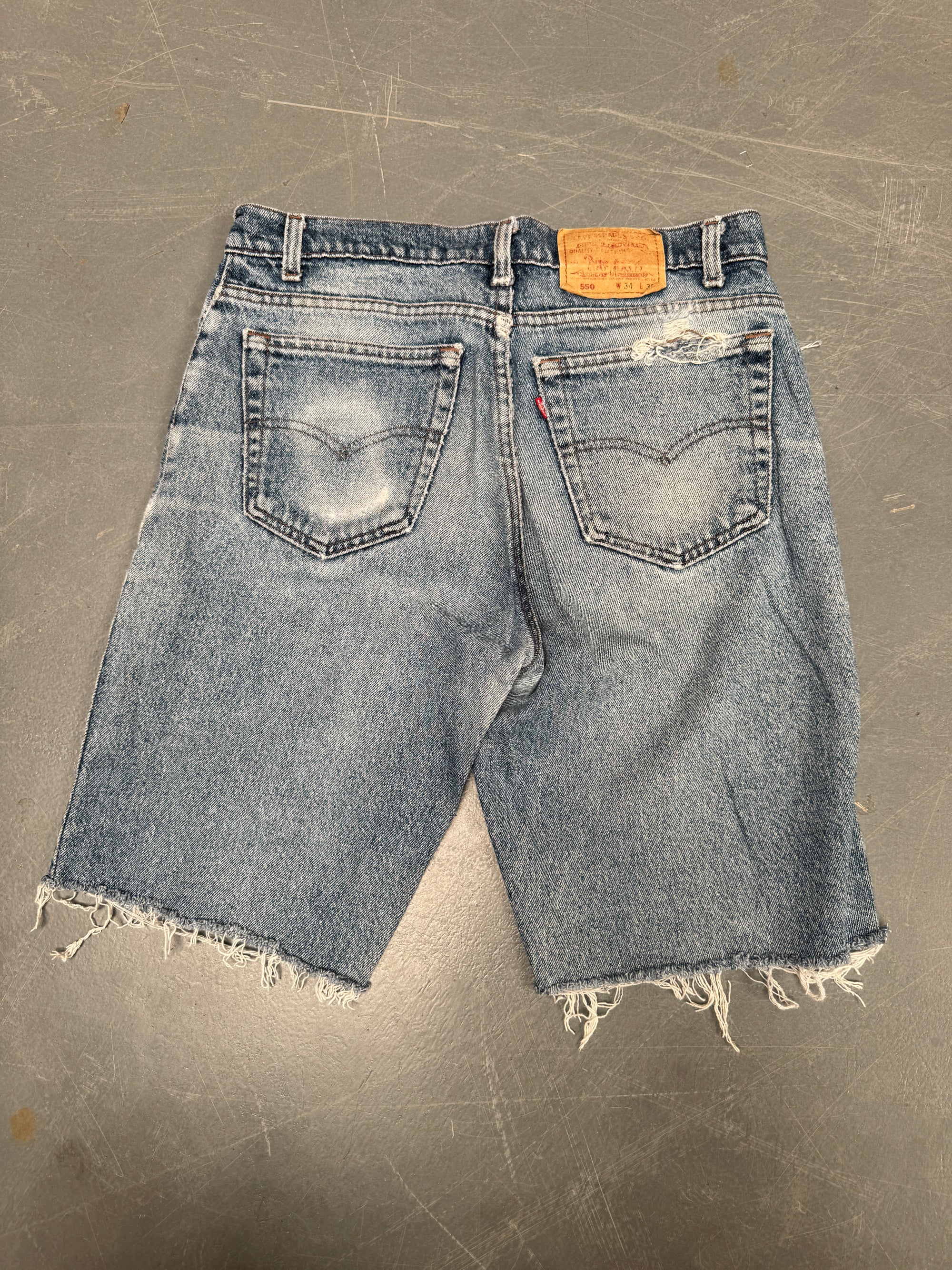 Vintage Ladies Levis Cut Off Denim Shorts - 90s Made - W 32 - SH213