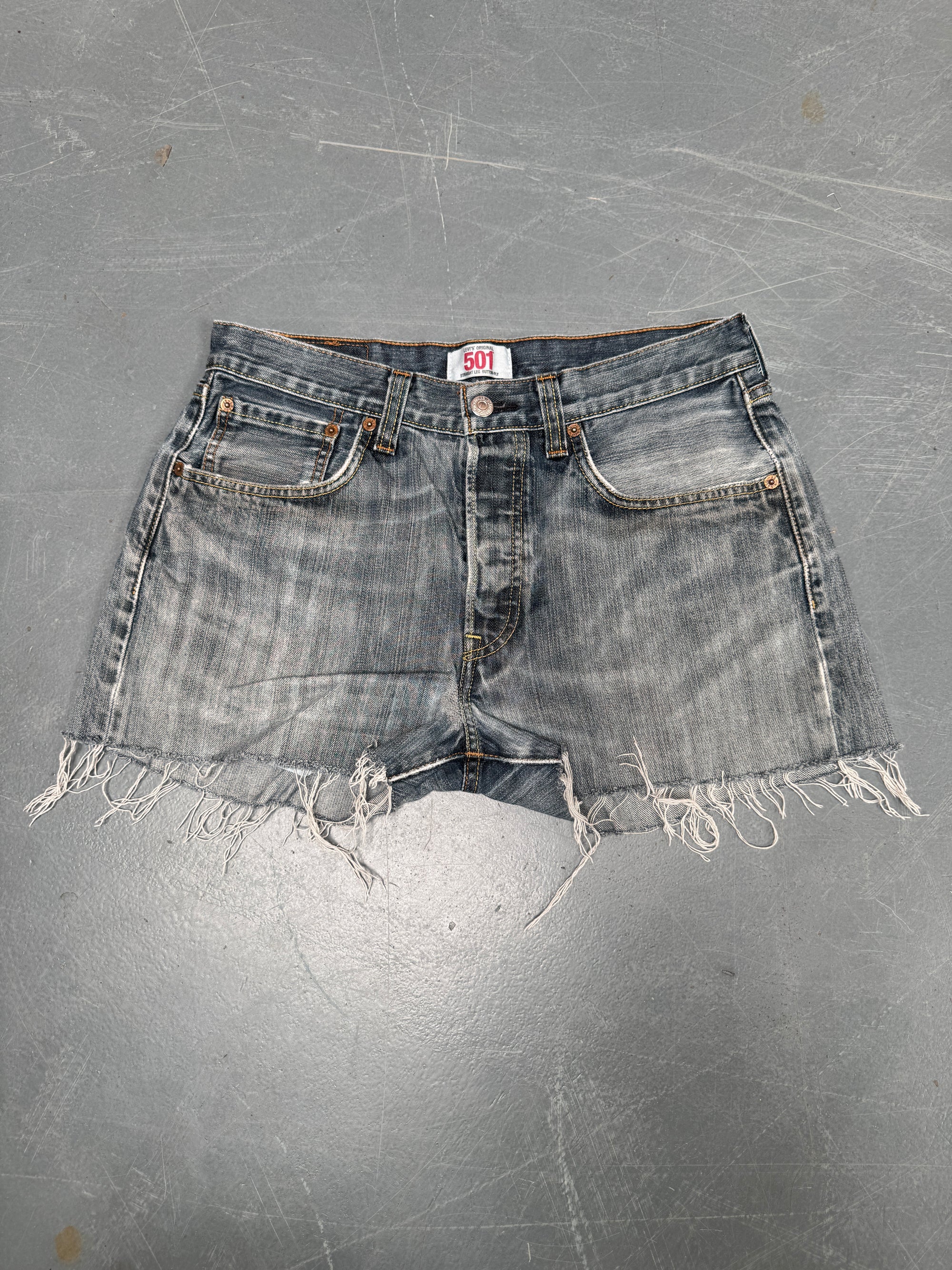 Vintage Ladies Levis Cut Off Denim Shorts - 90s Made - W 30 - SH218