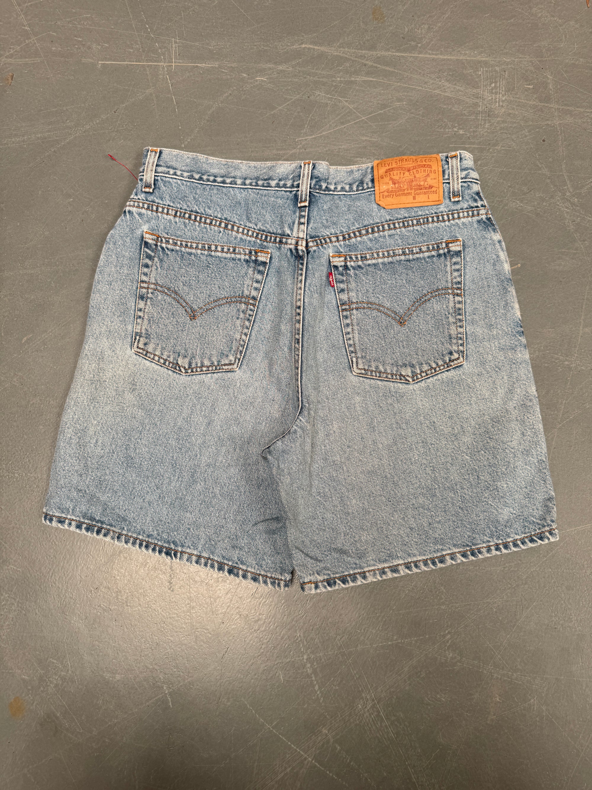 Vintage Ladies Levis Cut Off Denim Shorts - 90s Made - W 32 - SH219