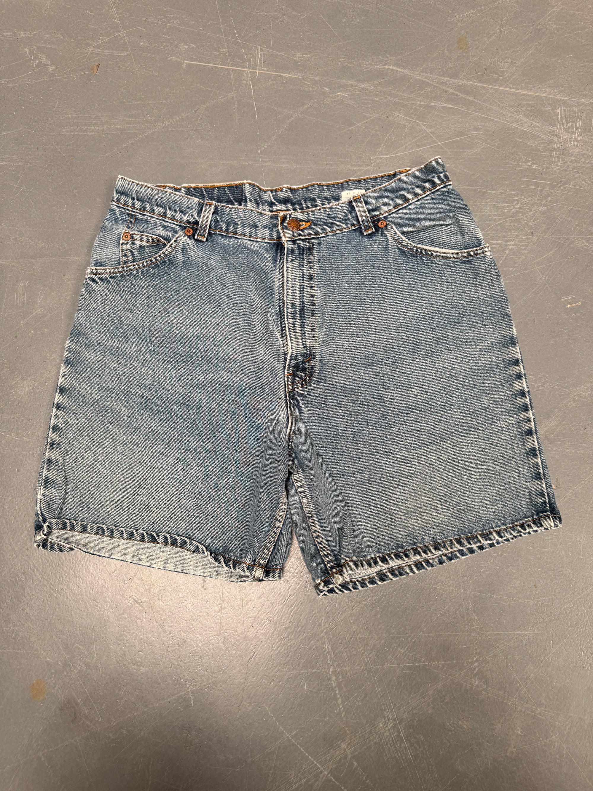 Vintage Ladies Levis Cut Off Denim Shorts - 90s Made - W 32 - SH221