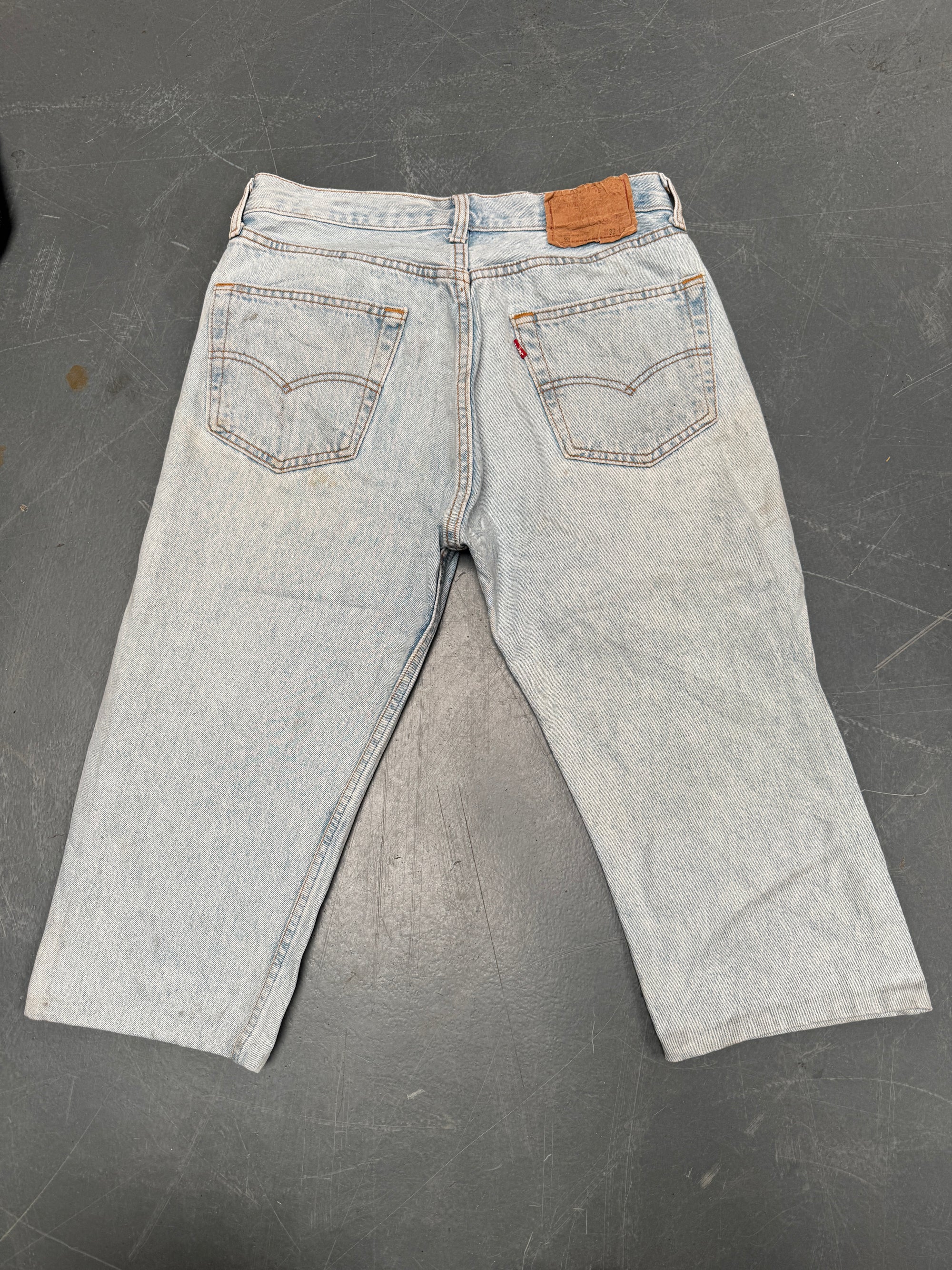 Vintage Ladies Levis Cut Off Denim Shorts - 90s Made - W 30 - SH242