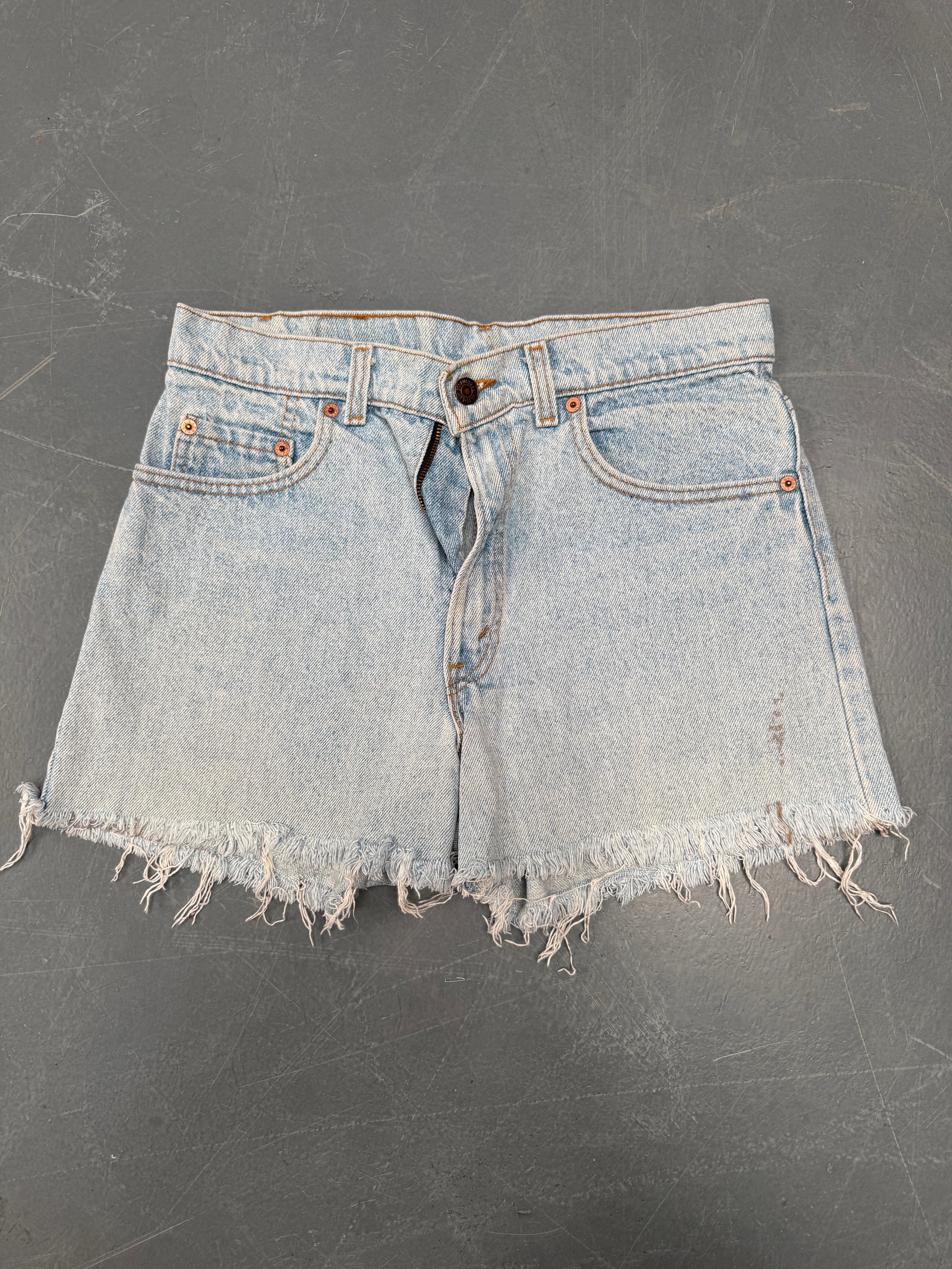 Vintage Ladies Levis Cut Off Denim Shorts - 90s Made - W 31 - SH254