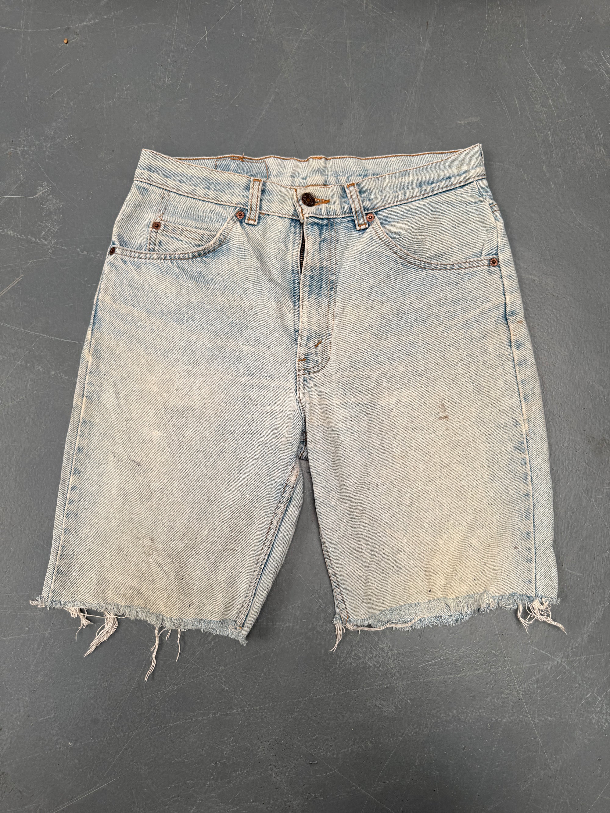 Vintage Ladies Levis Cut Off Denim Shorts - 90s Made - W 31 - SH257