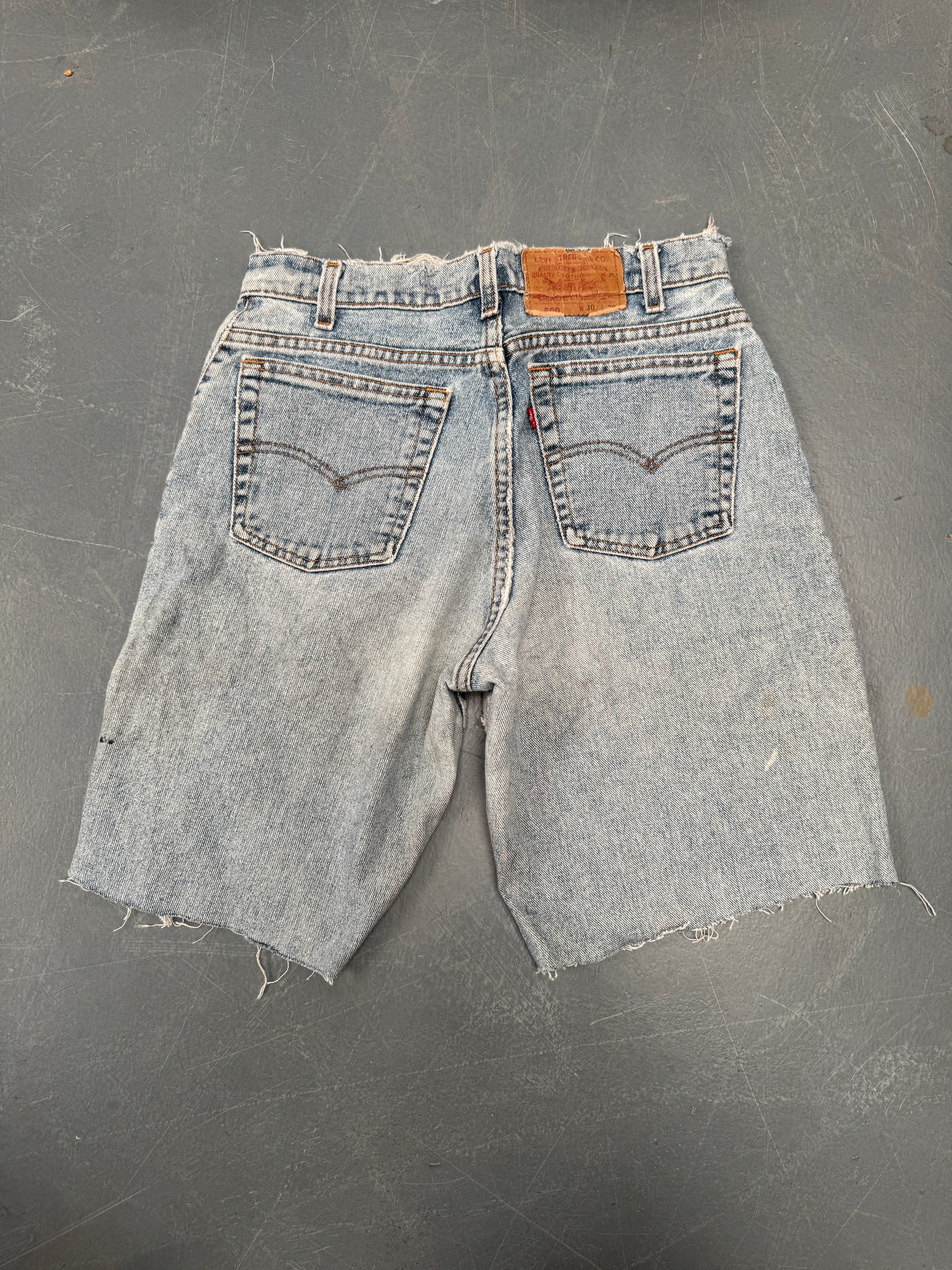Vintage Ladies Levis Cut Off Denim Shorts - 90s Made - W 28 - SH274