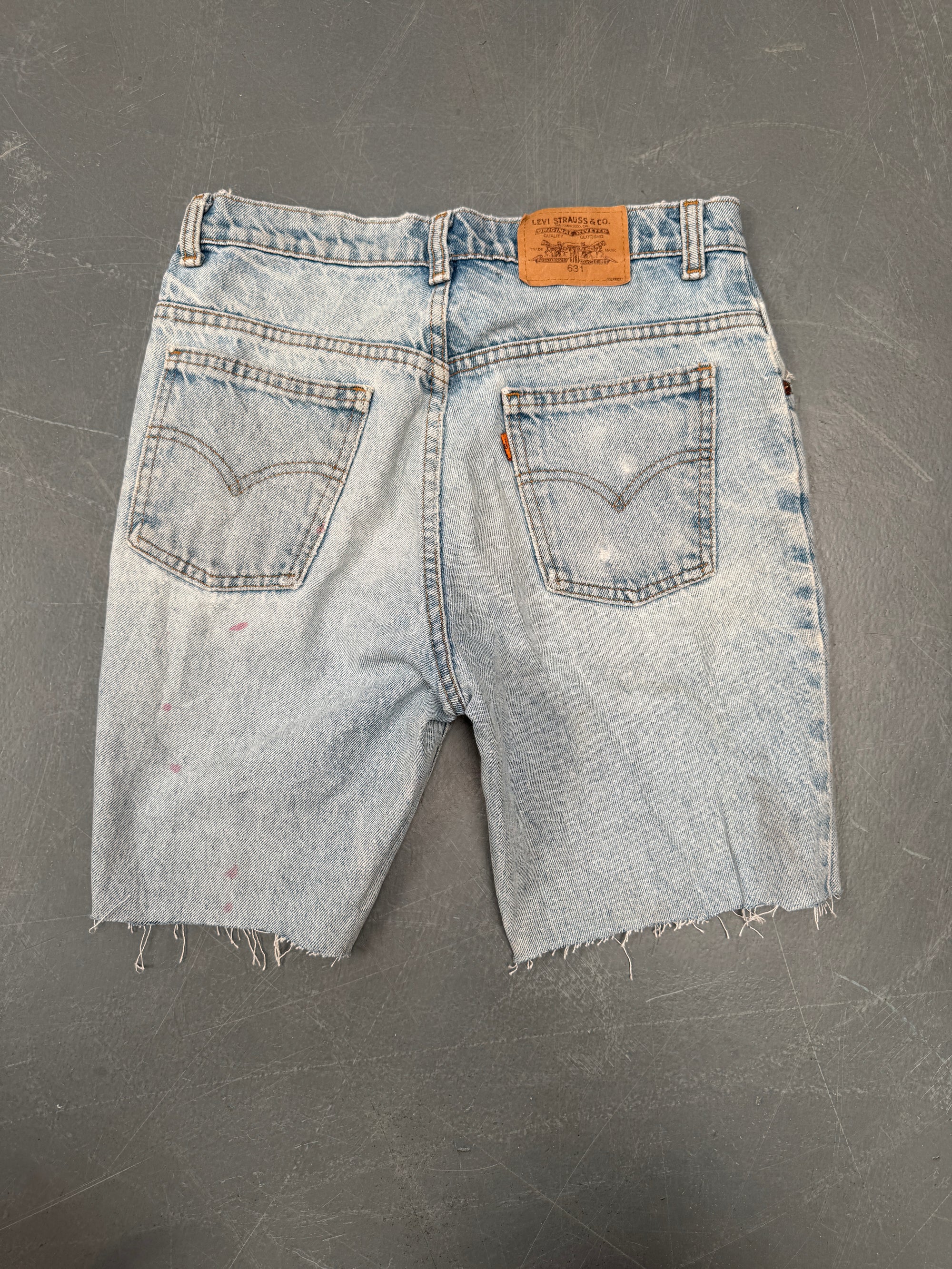 Vintage Ladies Levis Cut Off Denim Shorts - 90s Made - W 28 - SH276