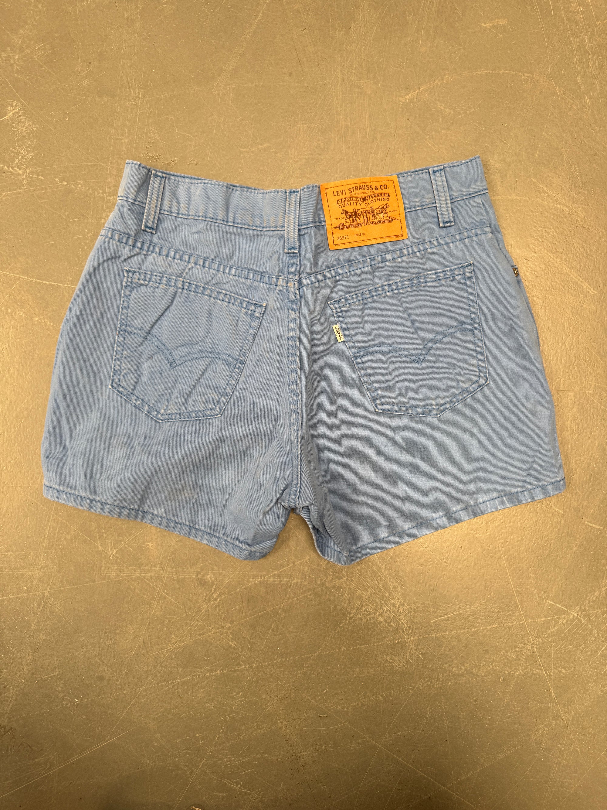 Vintage Ladies Levis Cut Off Denim Shorts - 90s Made - W 30 - SH285