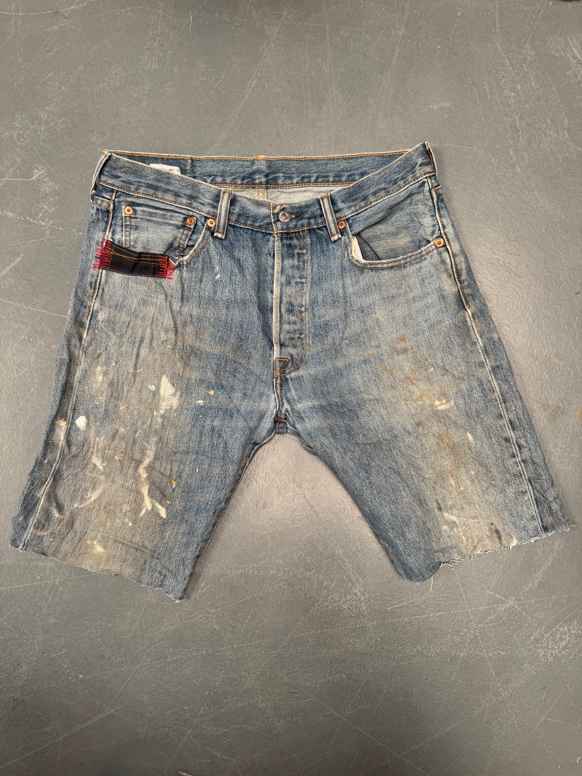 Vintage Ladies Levis Cut Off Denim Shorts - 90s Made - W 32 - SH286