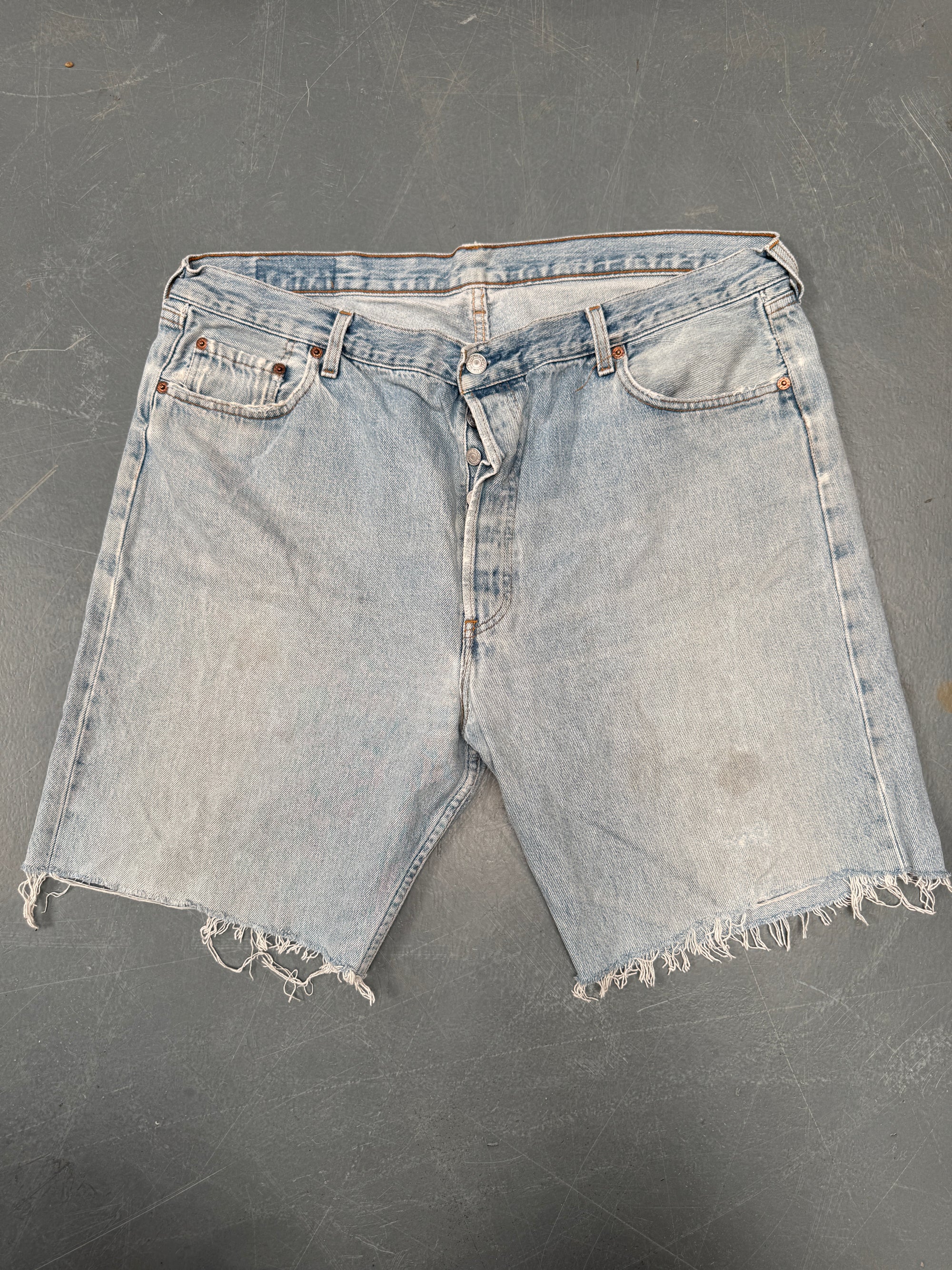 Vintage Ladies Levis Cut Off Denim Shorts - 90s Made - W 38 - SH288