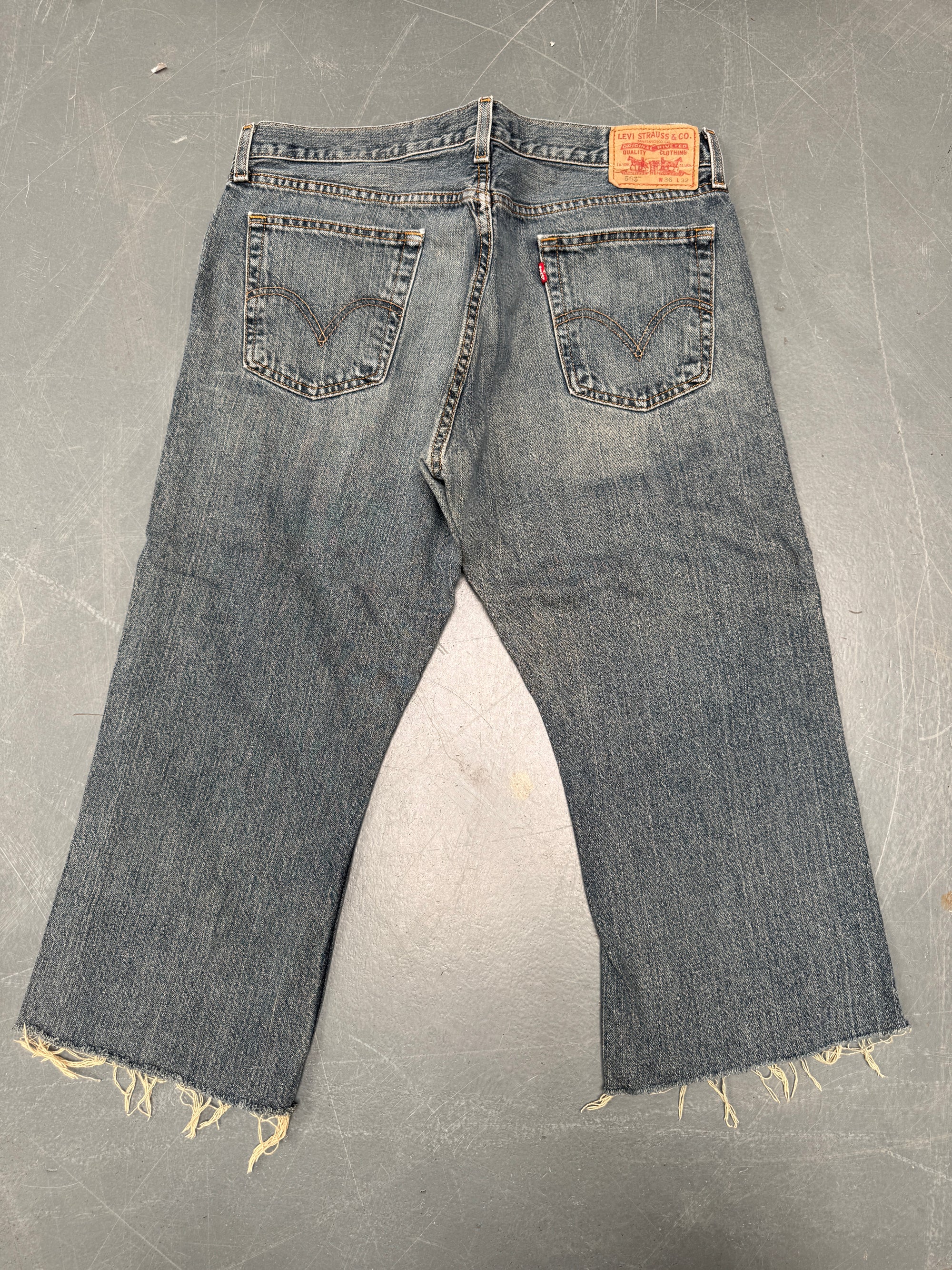 Vintage Ladies Levis Cut Off Denim Shorts - 90s Made - W 34 - SH317