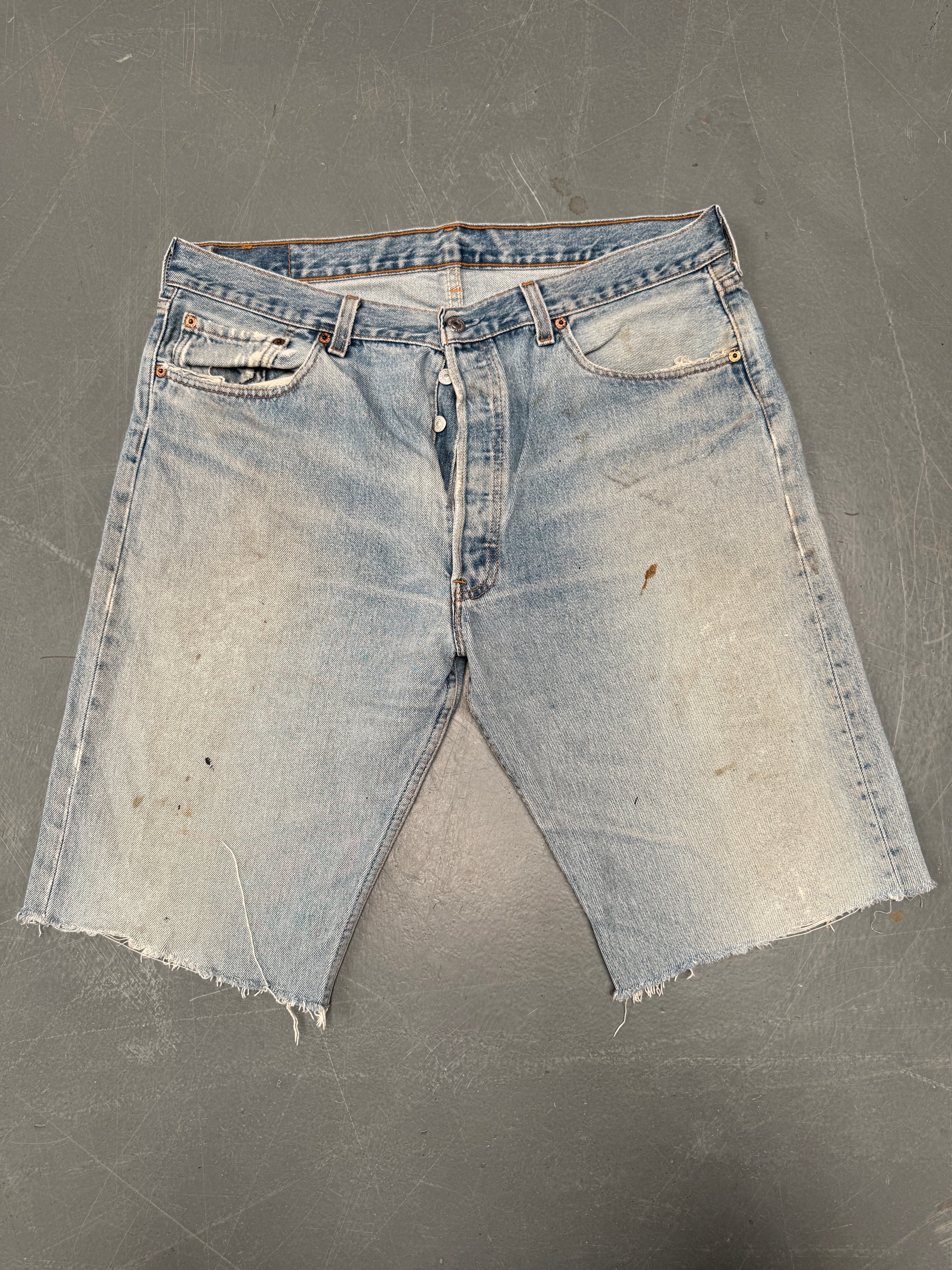 Vintage Ladies Levis Cut Off Denim Shorts - 90s Made - W 36 - SH319