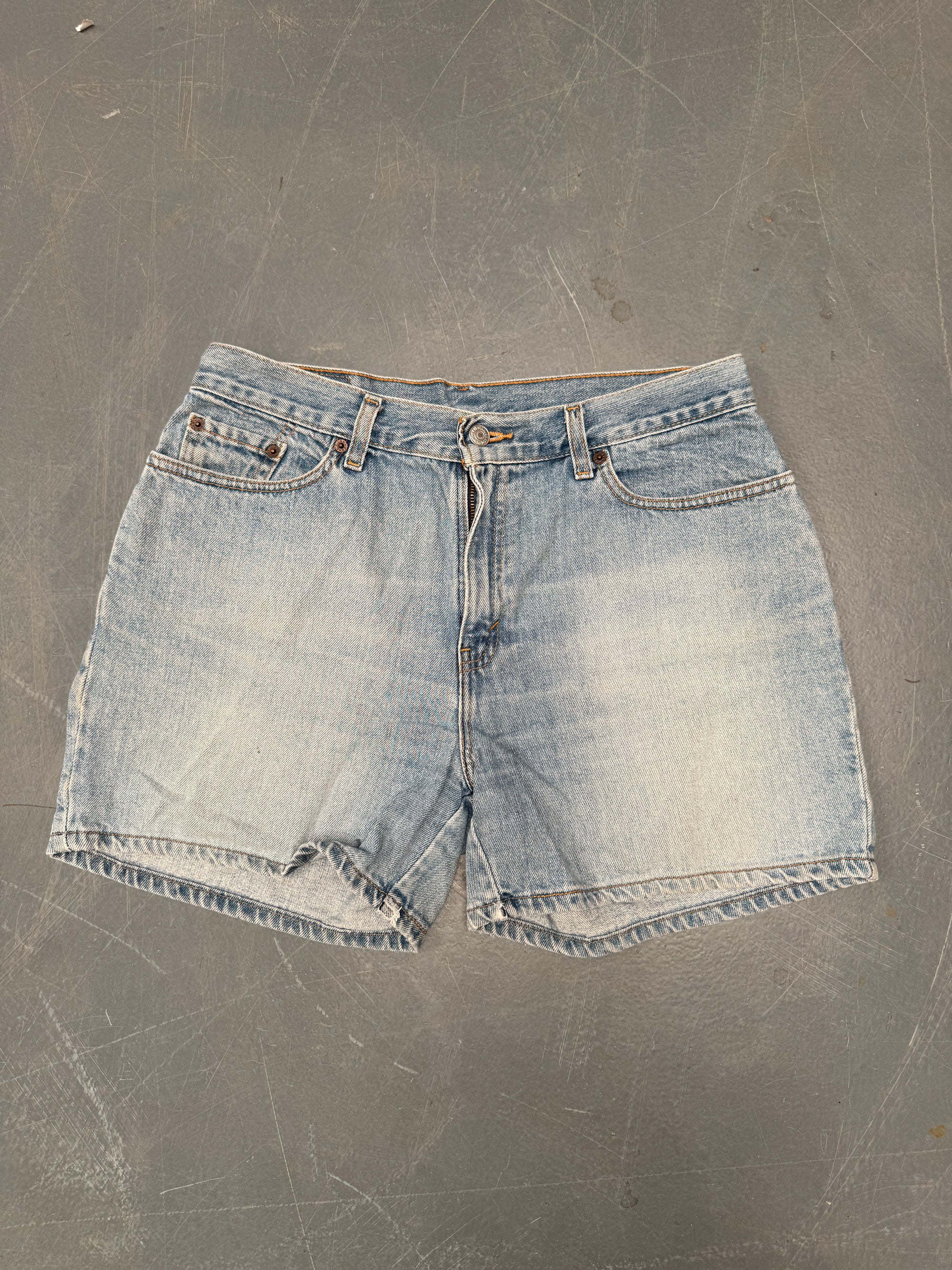 Vintage Ladies Levis Cut Off Denim Shorts - 90s Made - W 32 - SH322