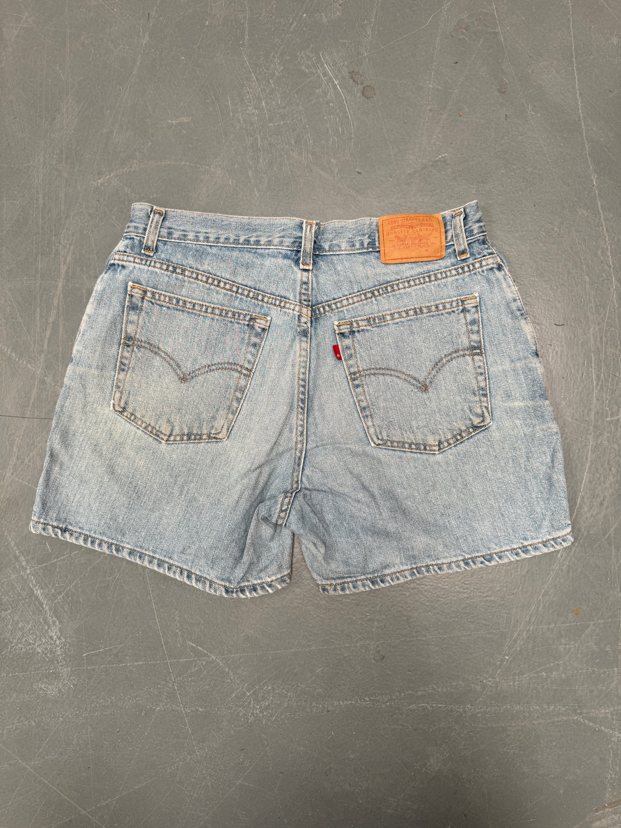 Vintage Ladies Levis Cut Off Denim Shorts - 90s Made - W 32 - SH322