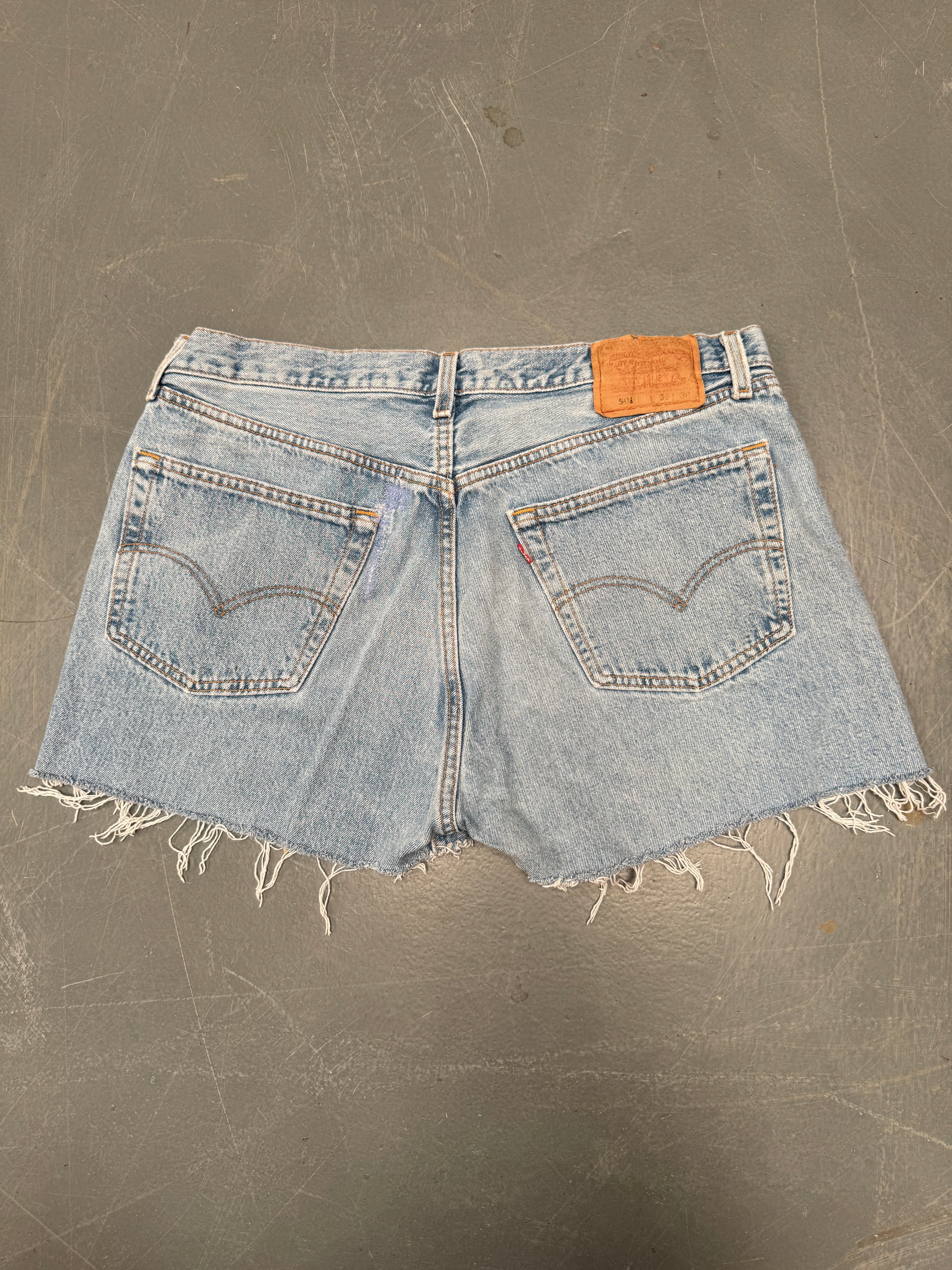 Vintage Ladies Levis Cut Off Denim Shorts - 90s Made - W 35 - SH333