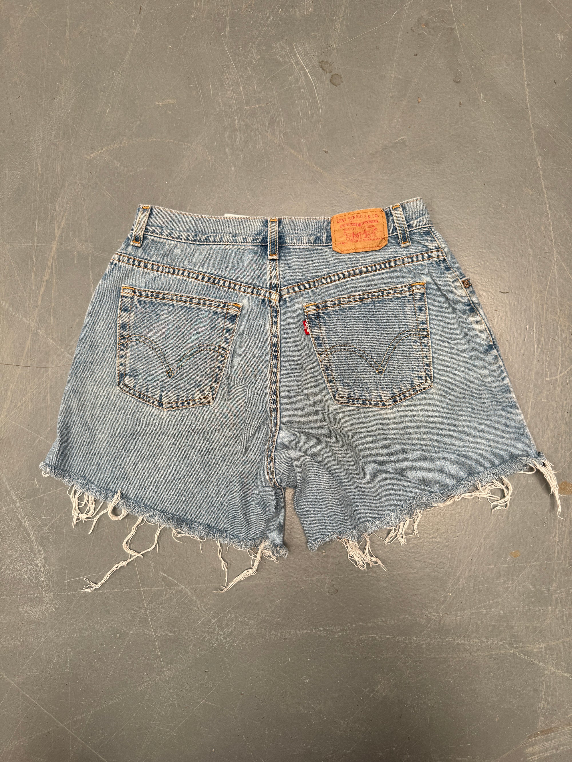 Vintage Ladies Levis Cut Off Denim Shorts - 90s Made - W 28 - SH338